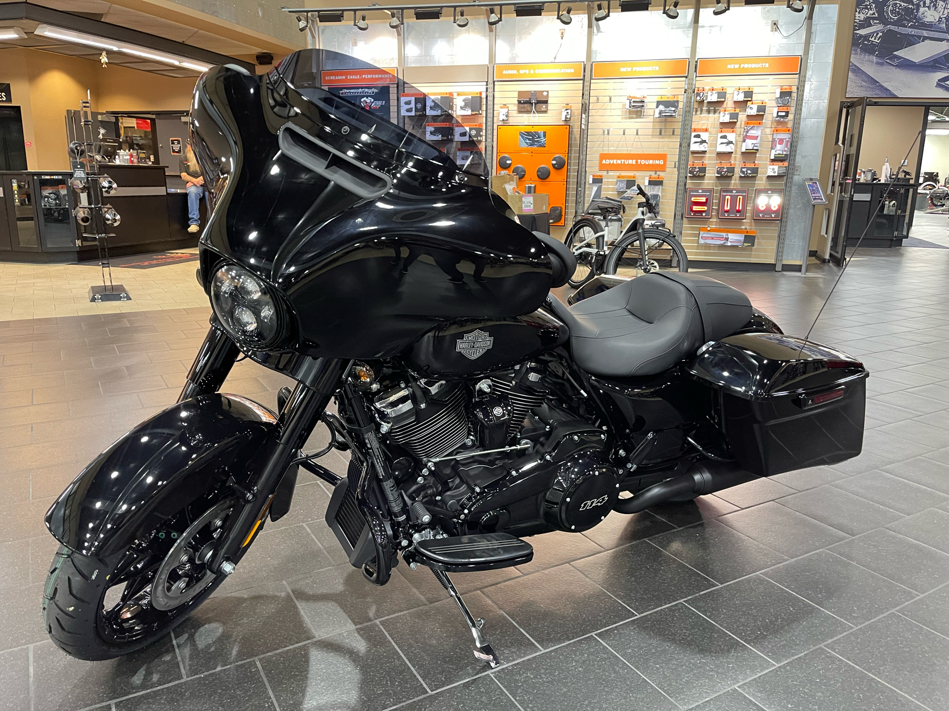 2023 Harley-Davidson Street Glide® Special in The Woodlands, Texas - Photo 3