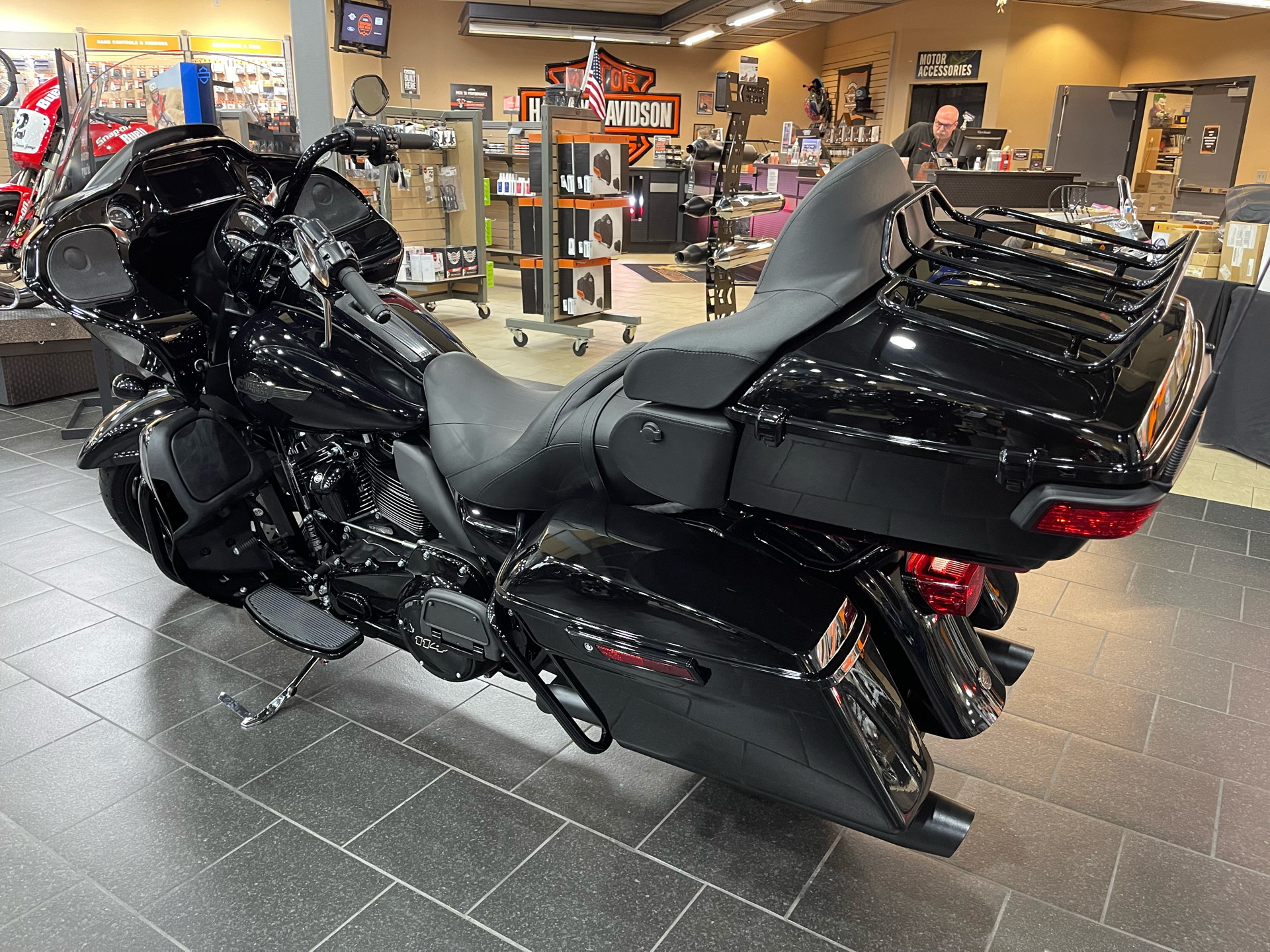 2023 Harley-Davidson Road Glide® Limited in The Woodlands, Texas - Photo 6