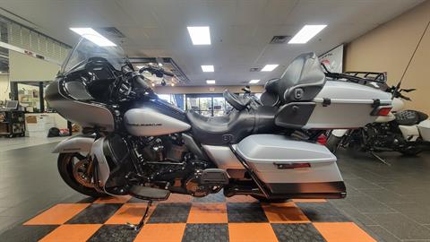 2020 Harley-Davidson Road Glide® Limited in The Woodlands, Texas - Photo 4