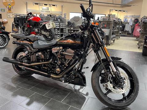 2016 Harley-Davidson CVO™ Pro Street Breakout® in The Woodlands, Texas - Photo 2