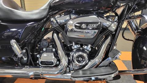2019 Harley-Davidson Street Glide® in The Woodlands, Texas - Photo 8