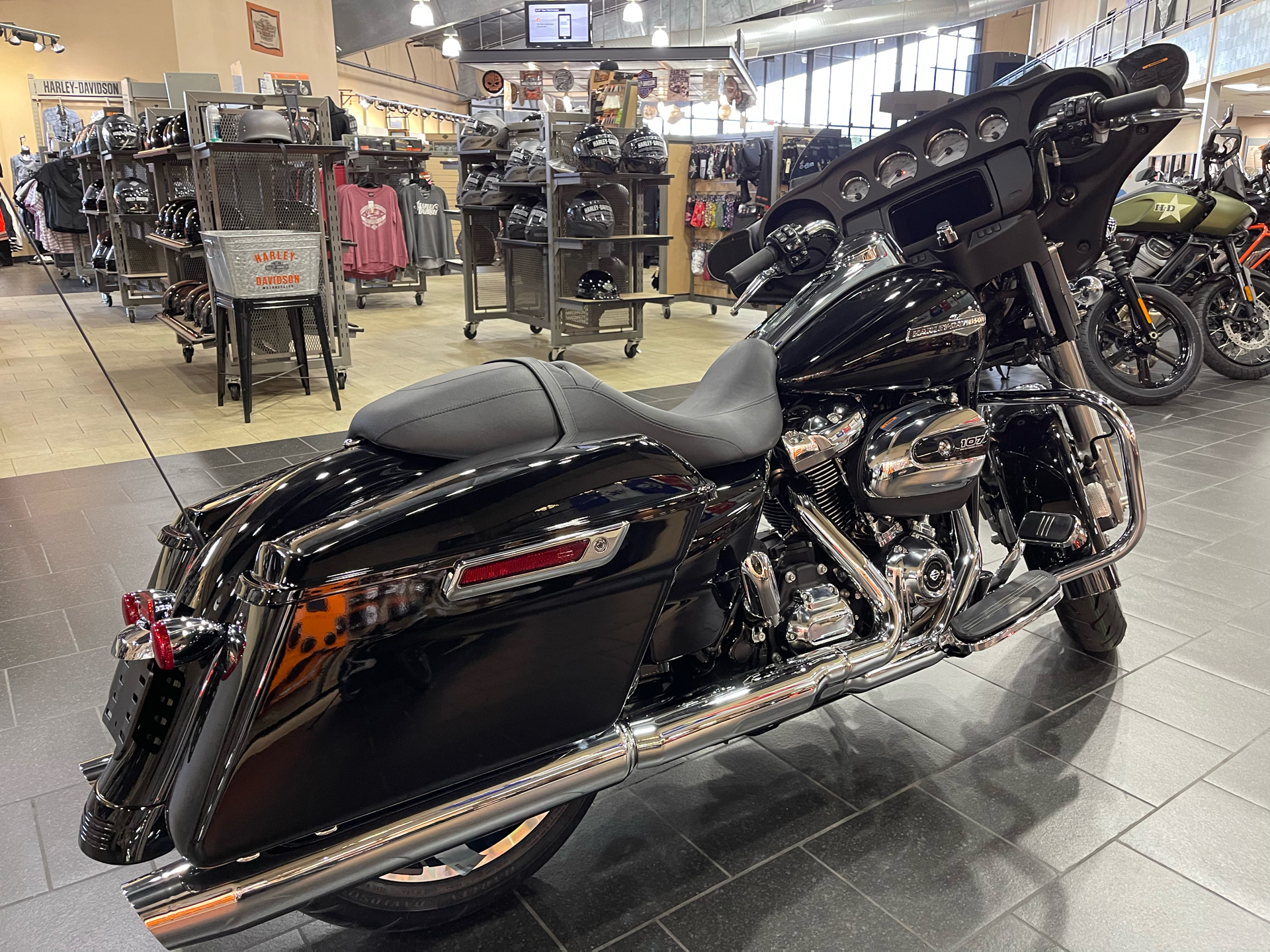 2023 Harley-Davidson Street Glide® in The Woodlands, Texas - Photo 6