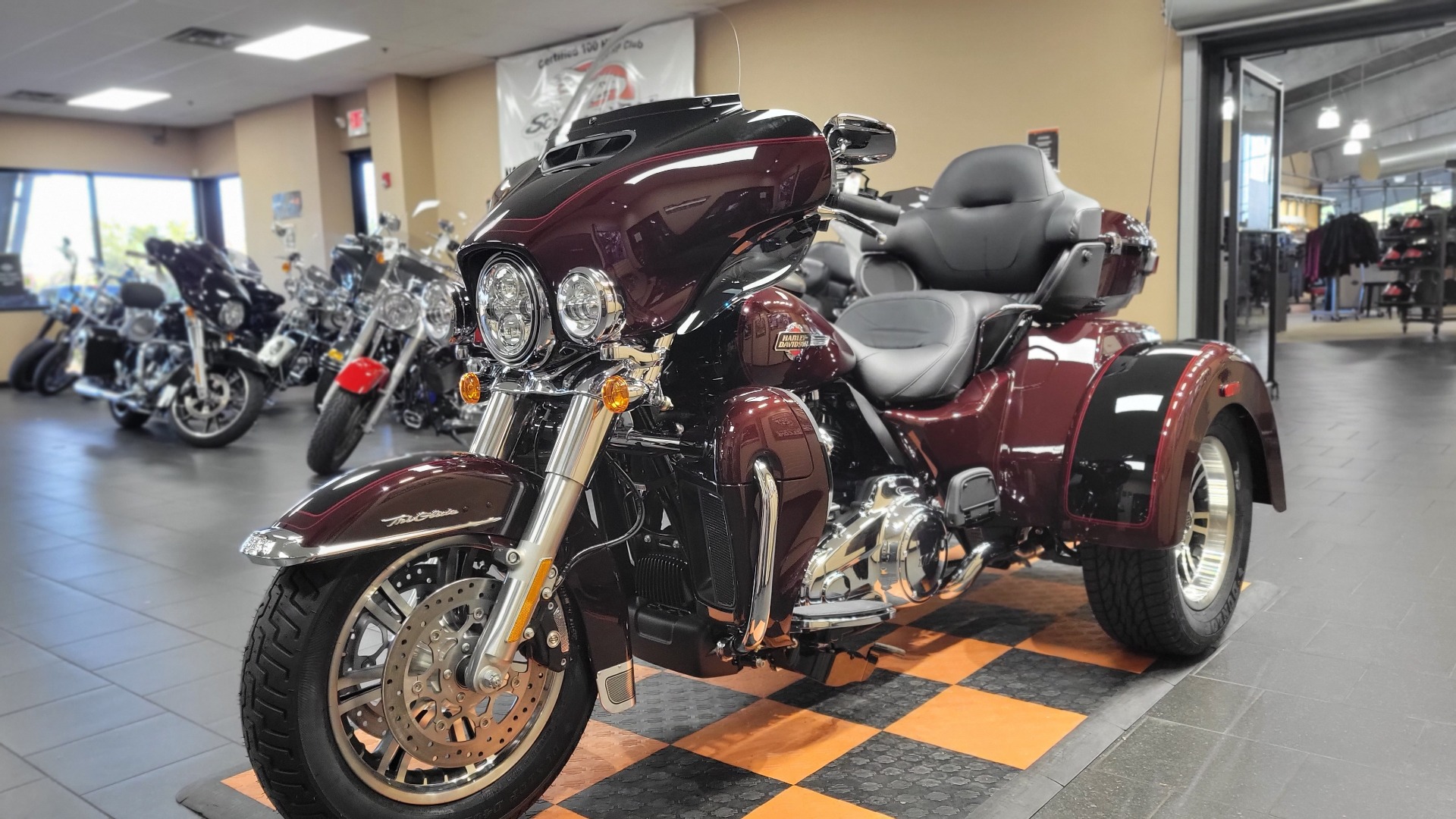 2022 Harley-Davidson Tri Glide® Ultra in The Woodlands, Texas - Photo 3