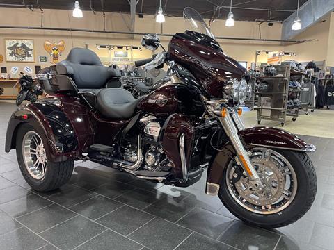 2022 Harley-Davidson Tri Glide® Ultra in The Woodlands, Texas - Photo 2