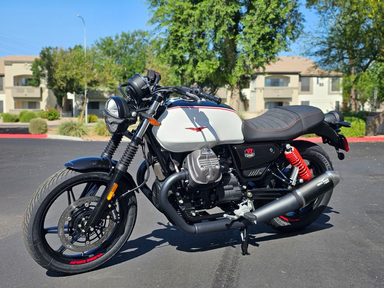 2024 Moto Guzzi V7 Stone Ten in Chandler, Arizona - Photo 8