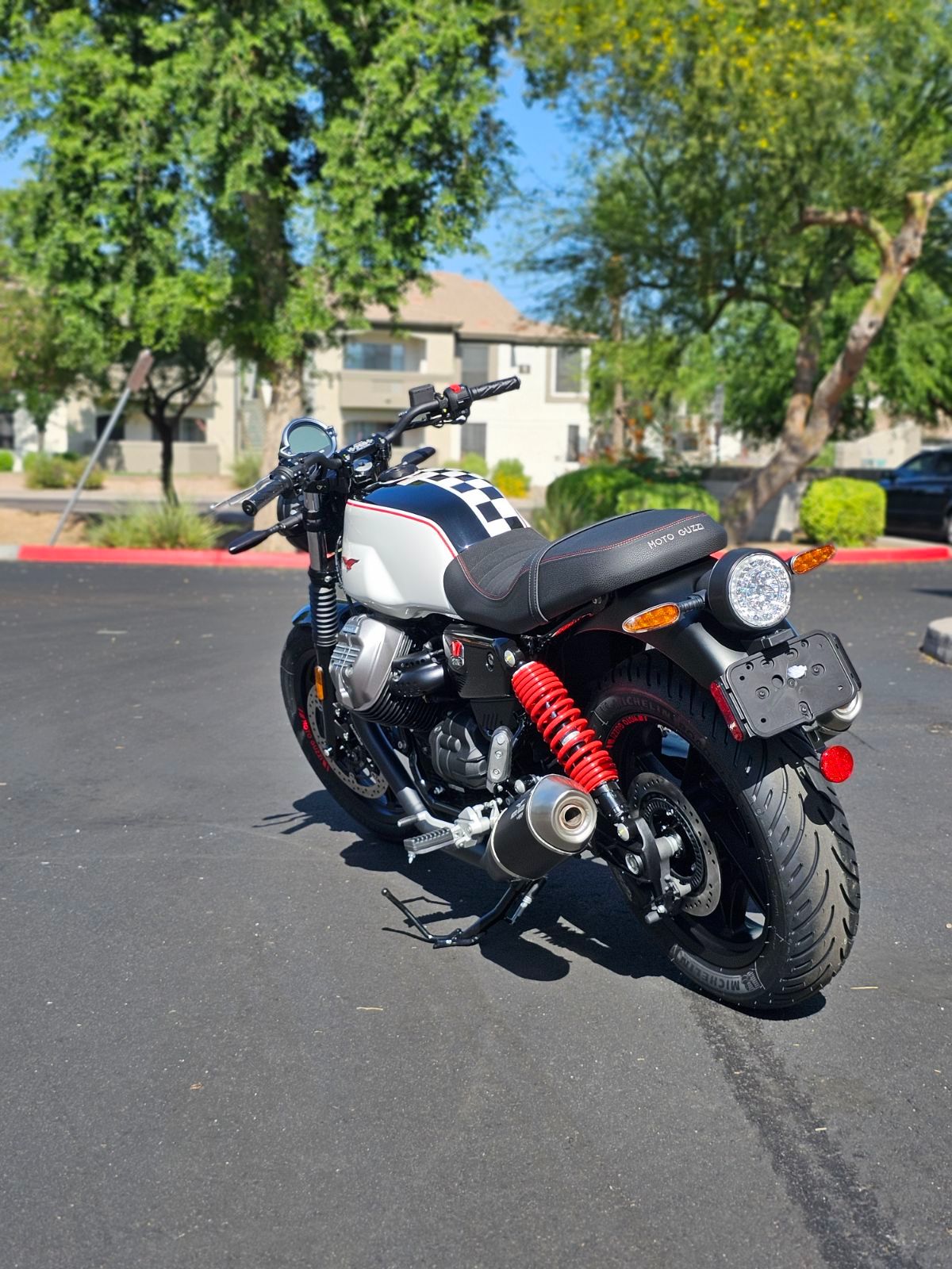 2024 Moto Guzzi V7 Stone Ten in Chandler, Arizona - Photo 6