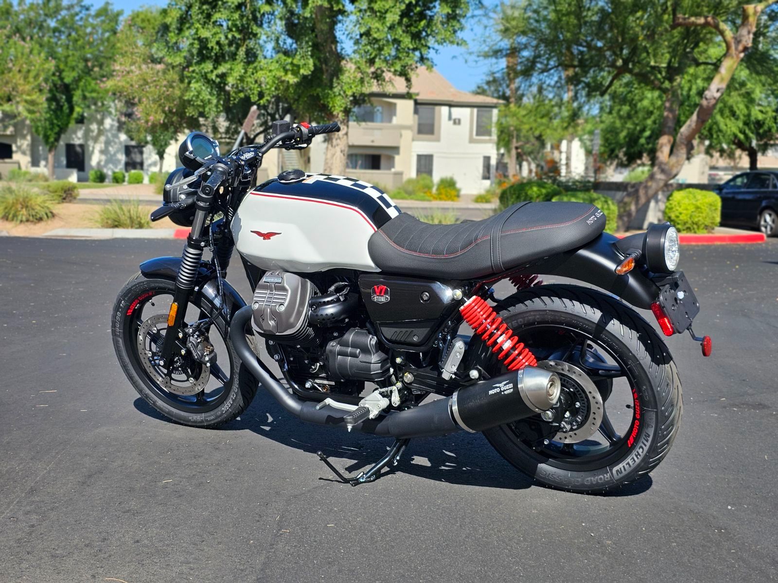 2024 Moto Guzzi V7 Stone Ten in Chandler, Arizona - Photo 7