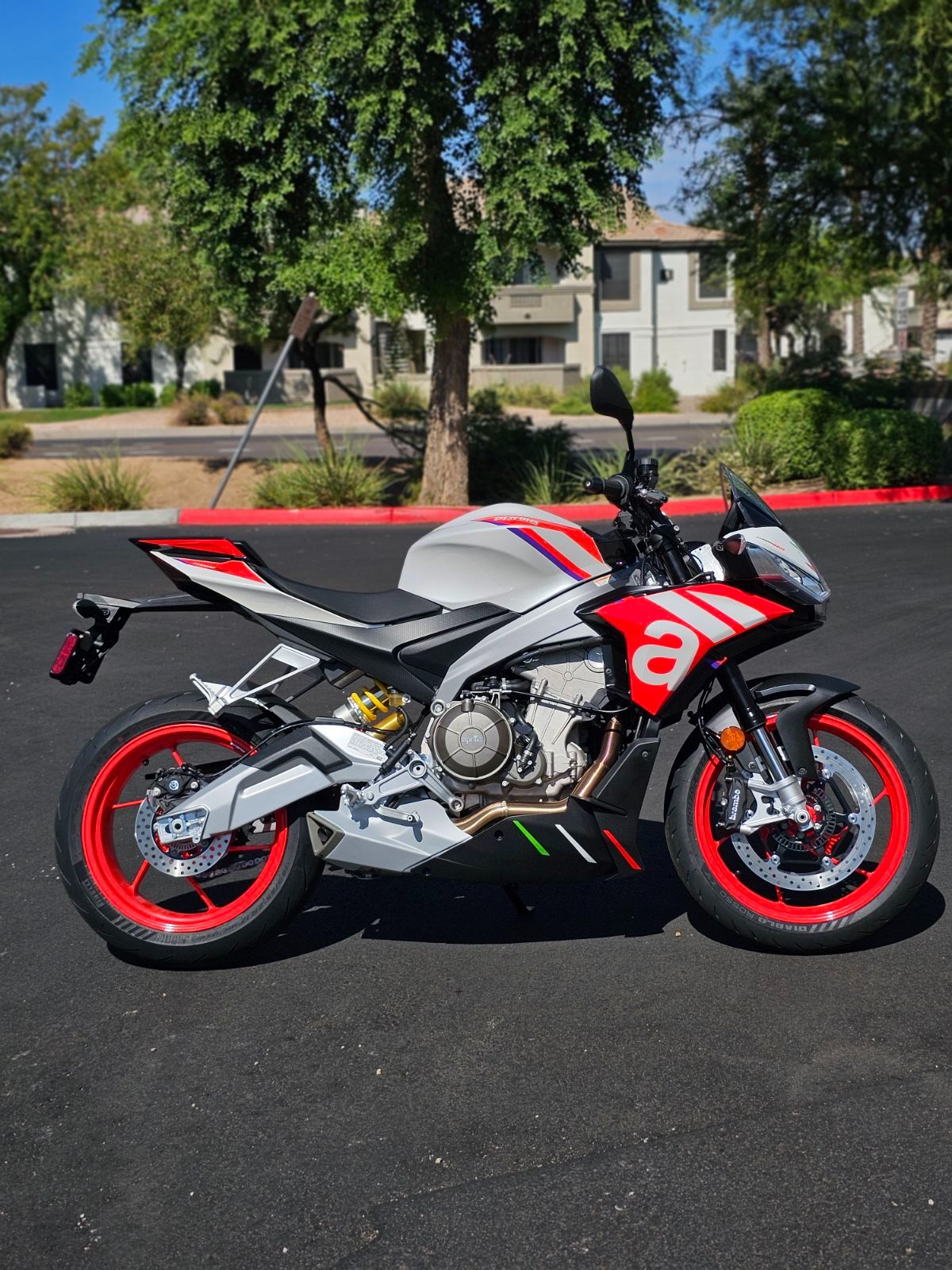 2024 Aprilia Tuono 660 Factory in Chandler, Arizona - Photo 2