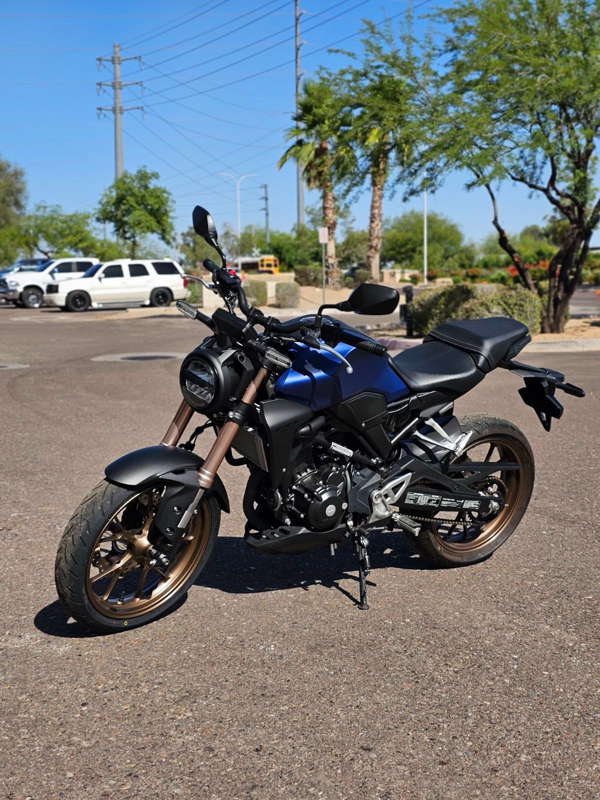 2021 Honda CB300R ABS in Chandler, Arizona - Photo 2