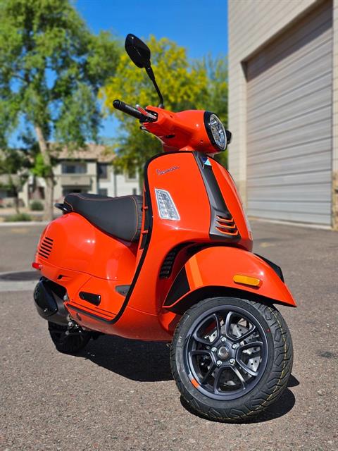 2024 Vespa GTS Super 300 Sport in Chandler, Arizona - Photo 2