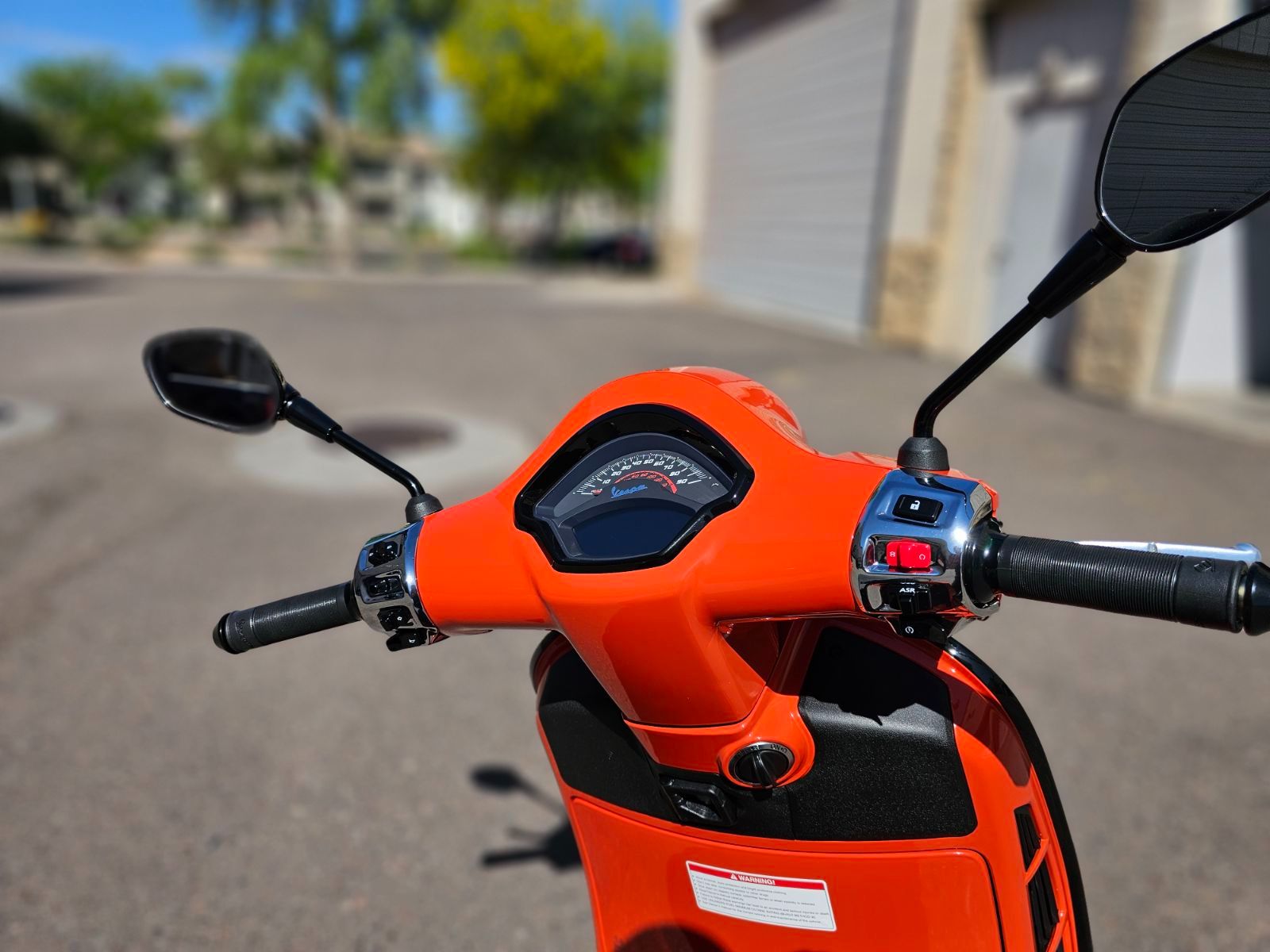 2024 Vespa GTS Super 300 Sport in Chandler, Arizona - Photo 8