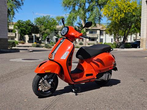 2024 Vespa GTS Super 300 Sport in Chandler, Arizona - Photo 5