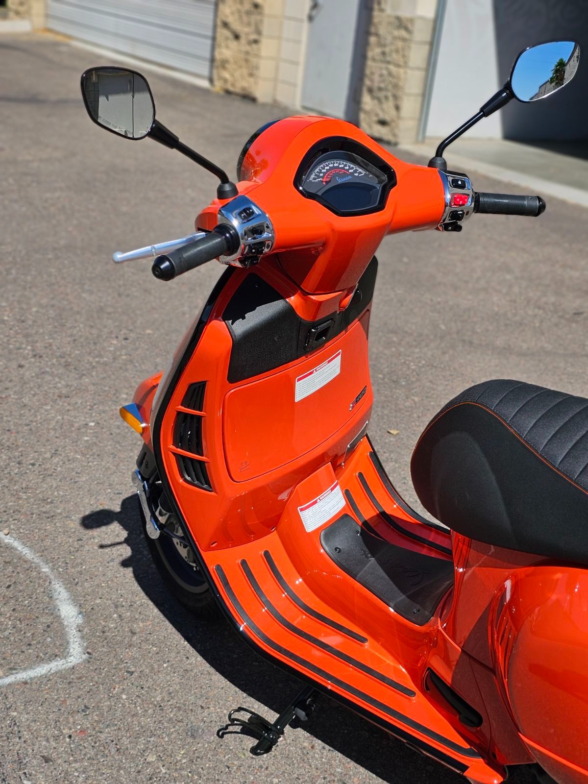 2024 Vespa GTS Super 300 Sport in Chandler, Arizona - Photo 7