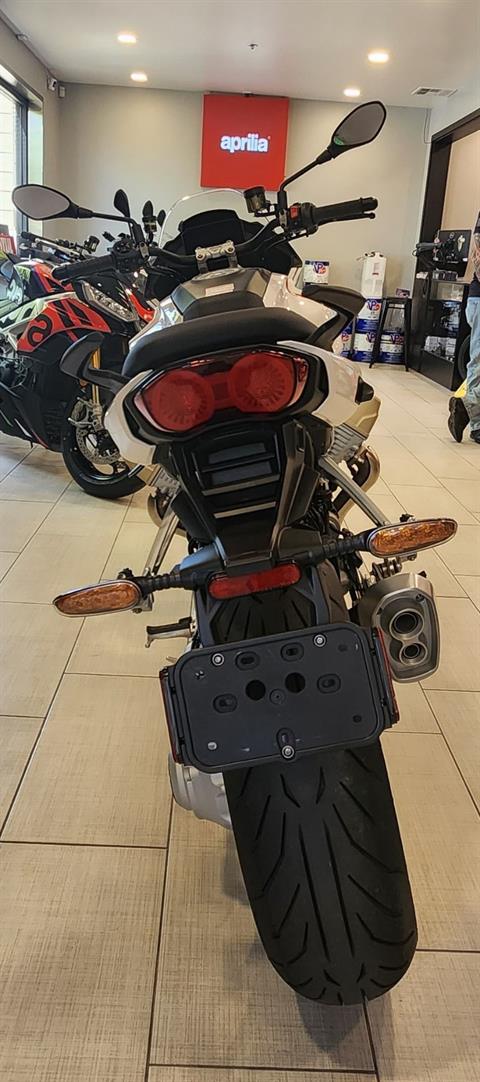 2023 Moto Guzzi V100 Mandello in Chandler, Arizona - Photo 8