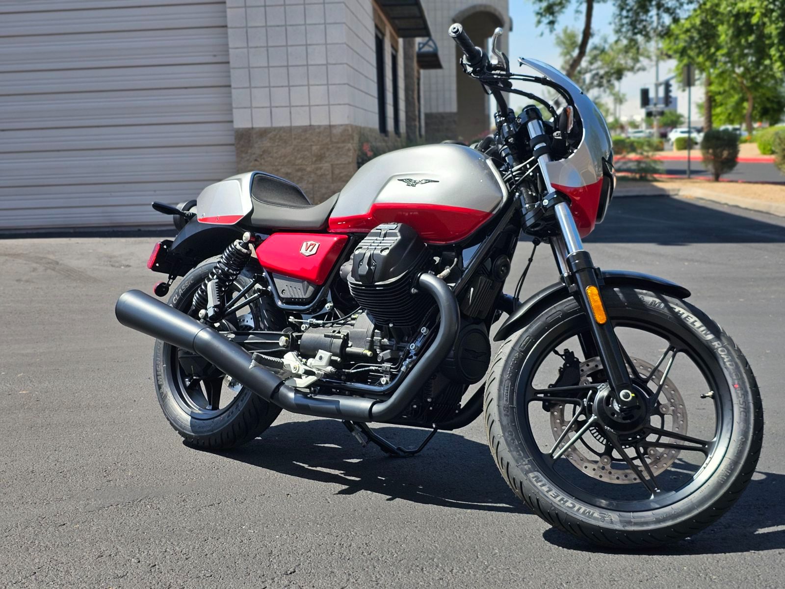 2024 Moto Guzzi V7 Stone Corsa in Chandler, Arizona - Photo 2