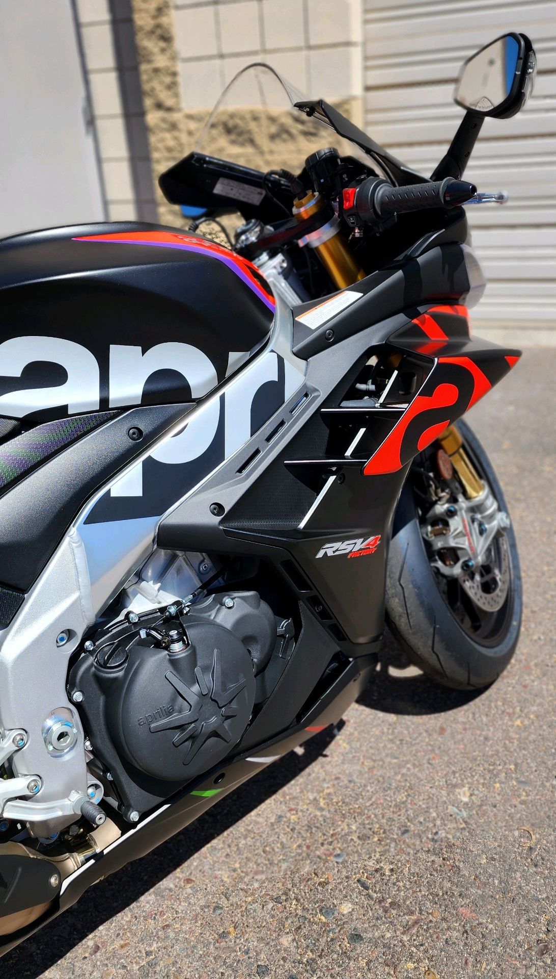 2024 Aprilia RSV4 Factory 1100 in Chandler, Arizona - Photo 9