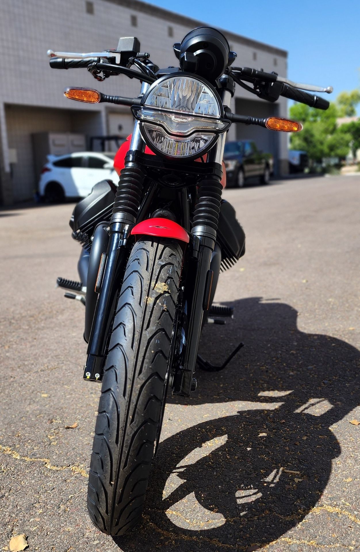 2023 Moto Guzzi V7 Stone in Chandler, Arizona - Photo 3