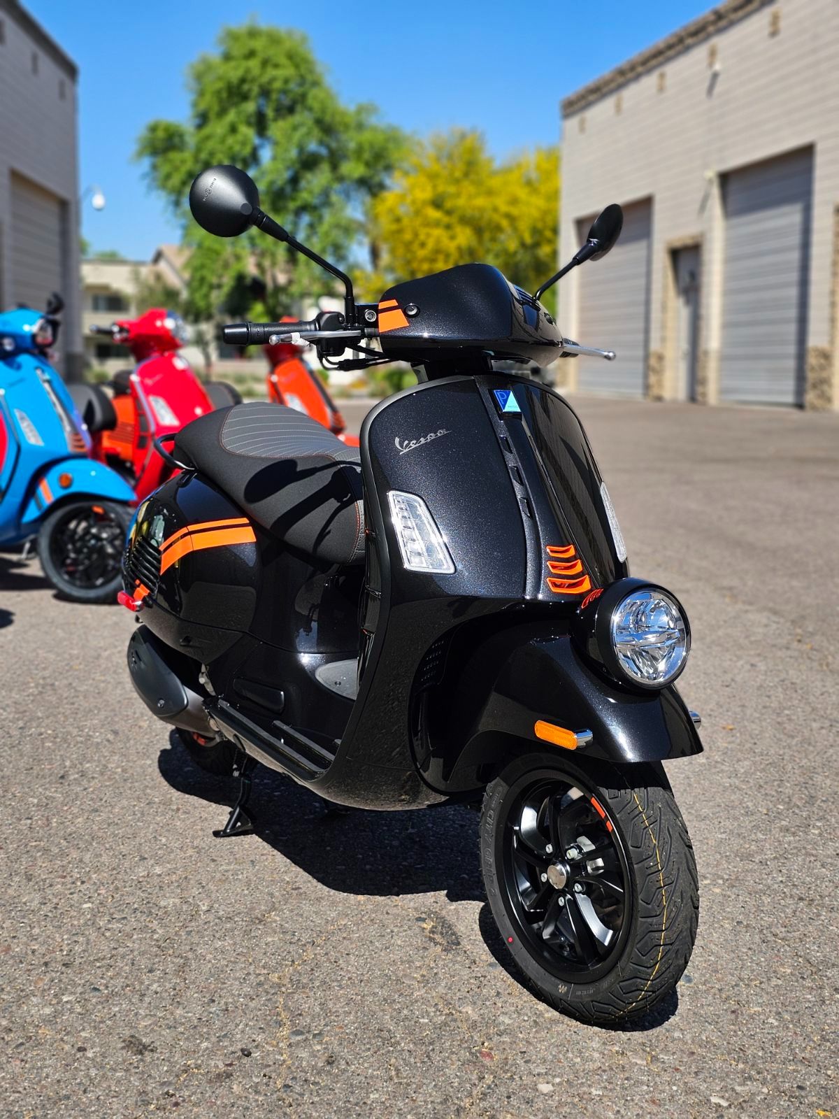 2024 Vespa GTV 300 in Chandler, Arizona - Photo 2