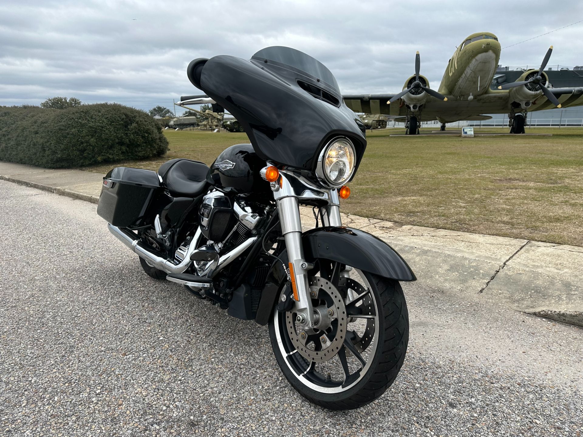 2022 Harley-Davidson Street Glide® in Mobile, Alabama - Photo 3