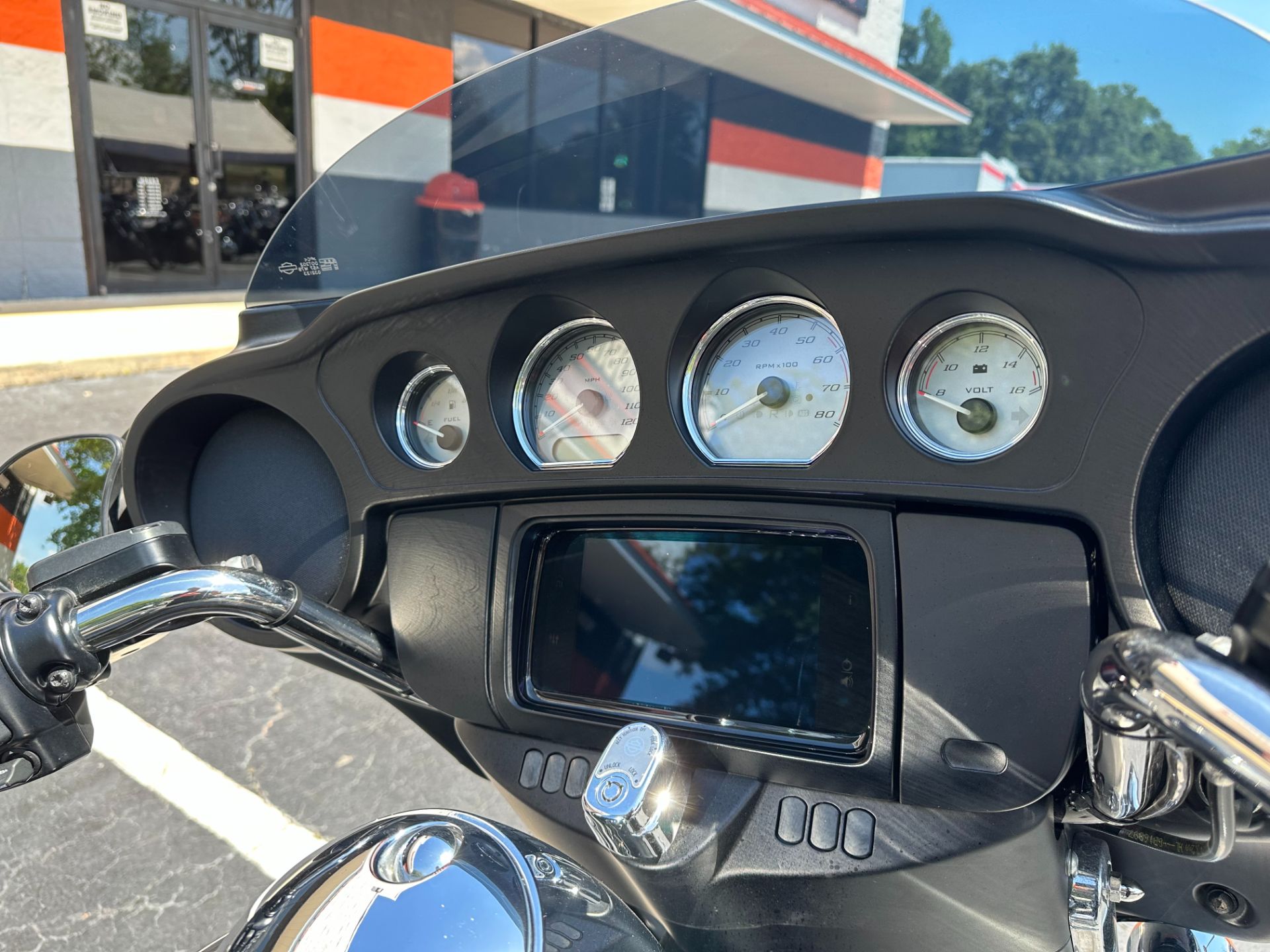 2020 Harley-Davidson Street Glide® in Mobile, Alabama - Photo 11