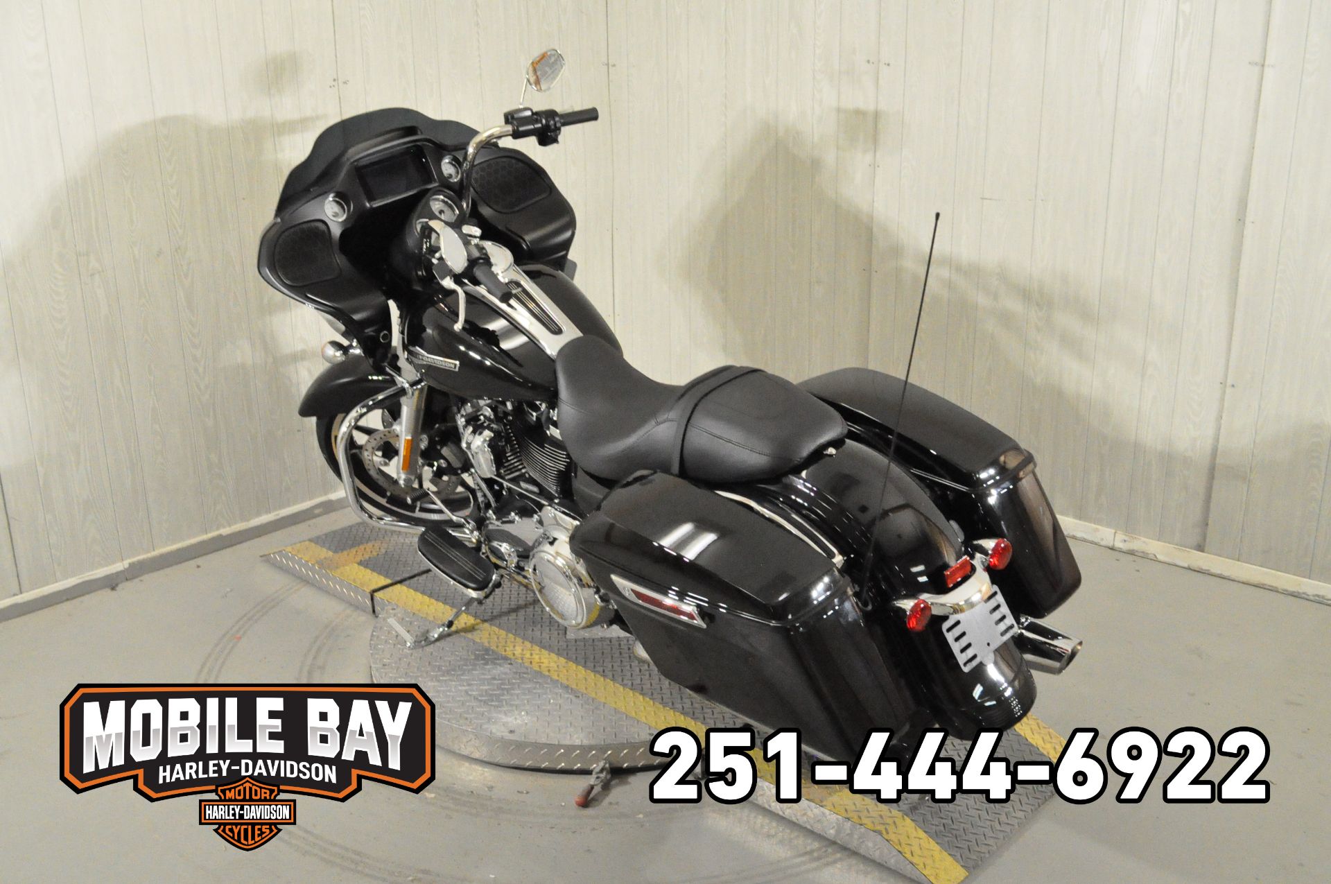 2023 Harley-Davidson Road Glide® in Mobile, Alabama - Photo 5