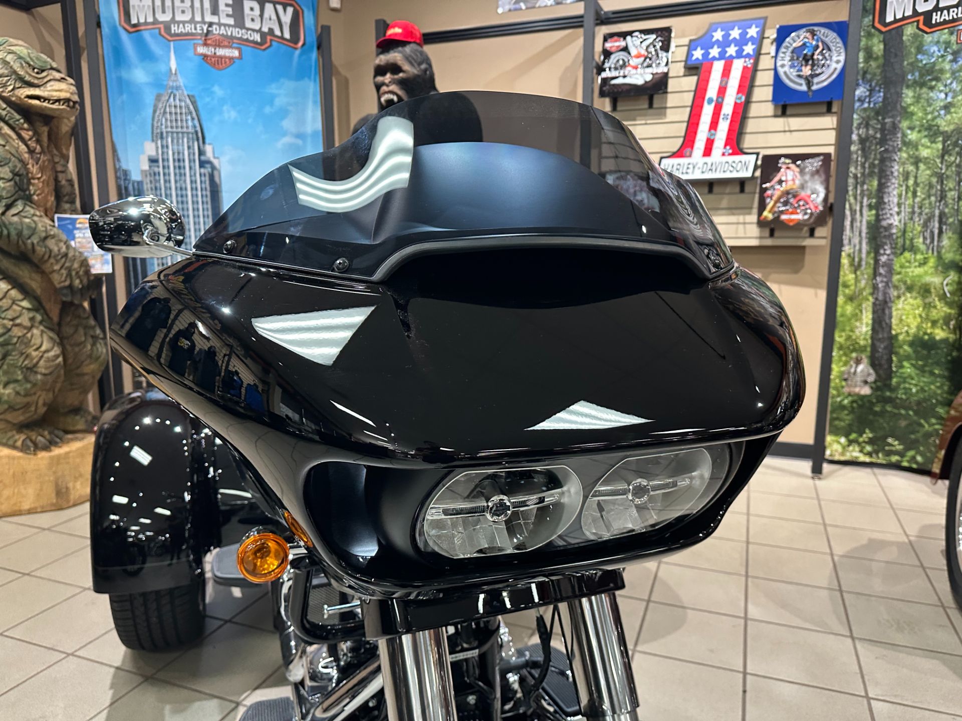 2024 Harley-Davidson Road Glide® 3 in Mobile, Alabama - Photo 2