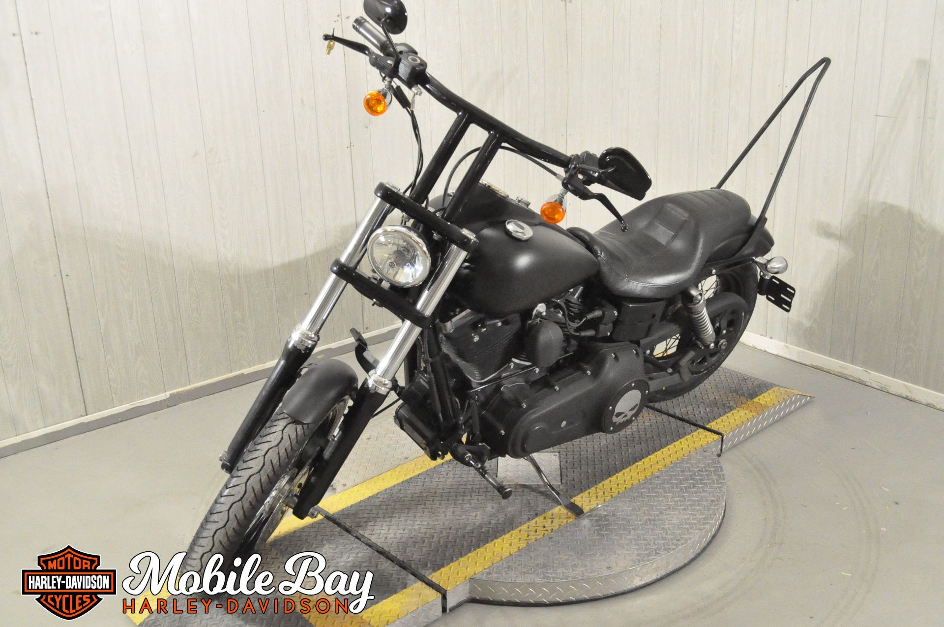 2013 Harley-Davidson Dyna® Street Bob® in Mobile, Alabama - Photo 7