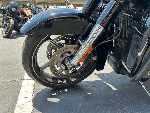 2016 Harley-Davidson CVO™ Street Glide® in Mobile, Alabama - Photo 13