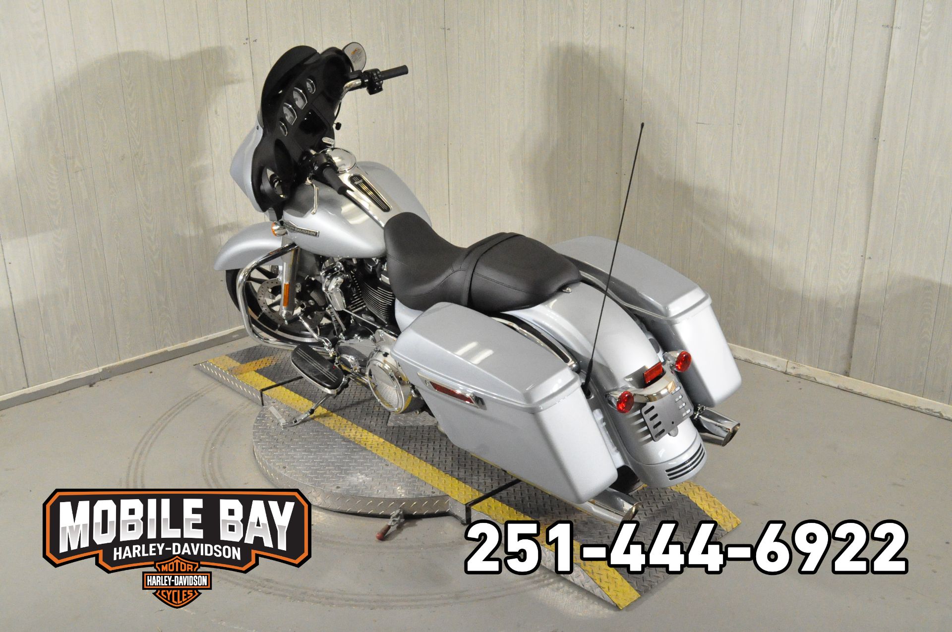 2023 Harley-Davidson Street Glide® in Mobile, Alabama - Photo 5