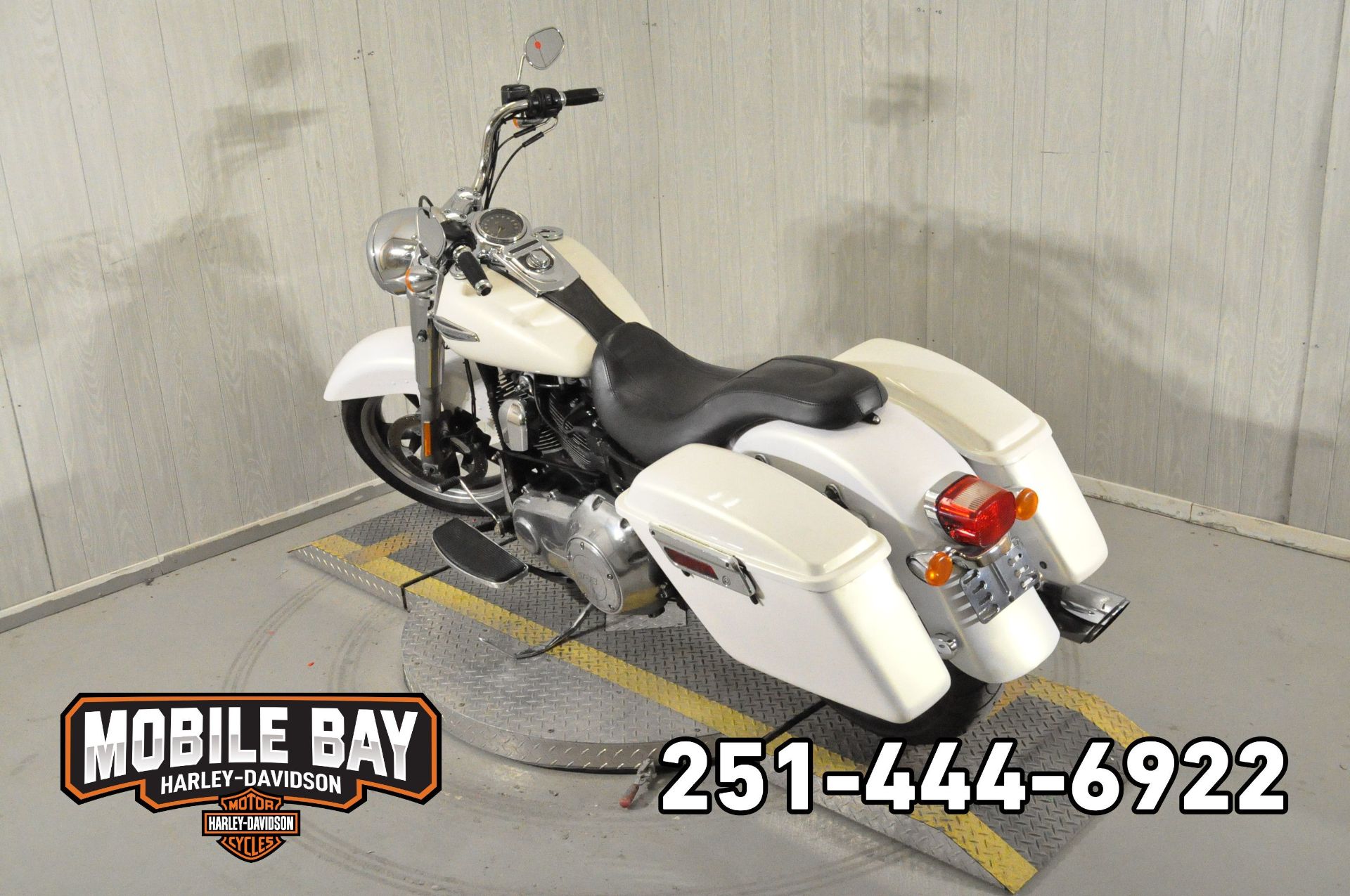 2014 Harley-Davidson Dyna® Switchback™ in Mobile, Alabama - Photo 3