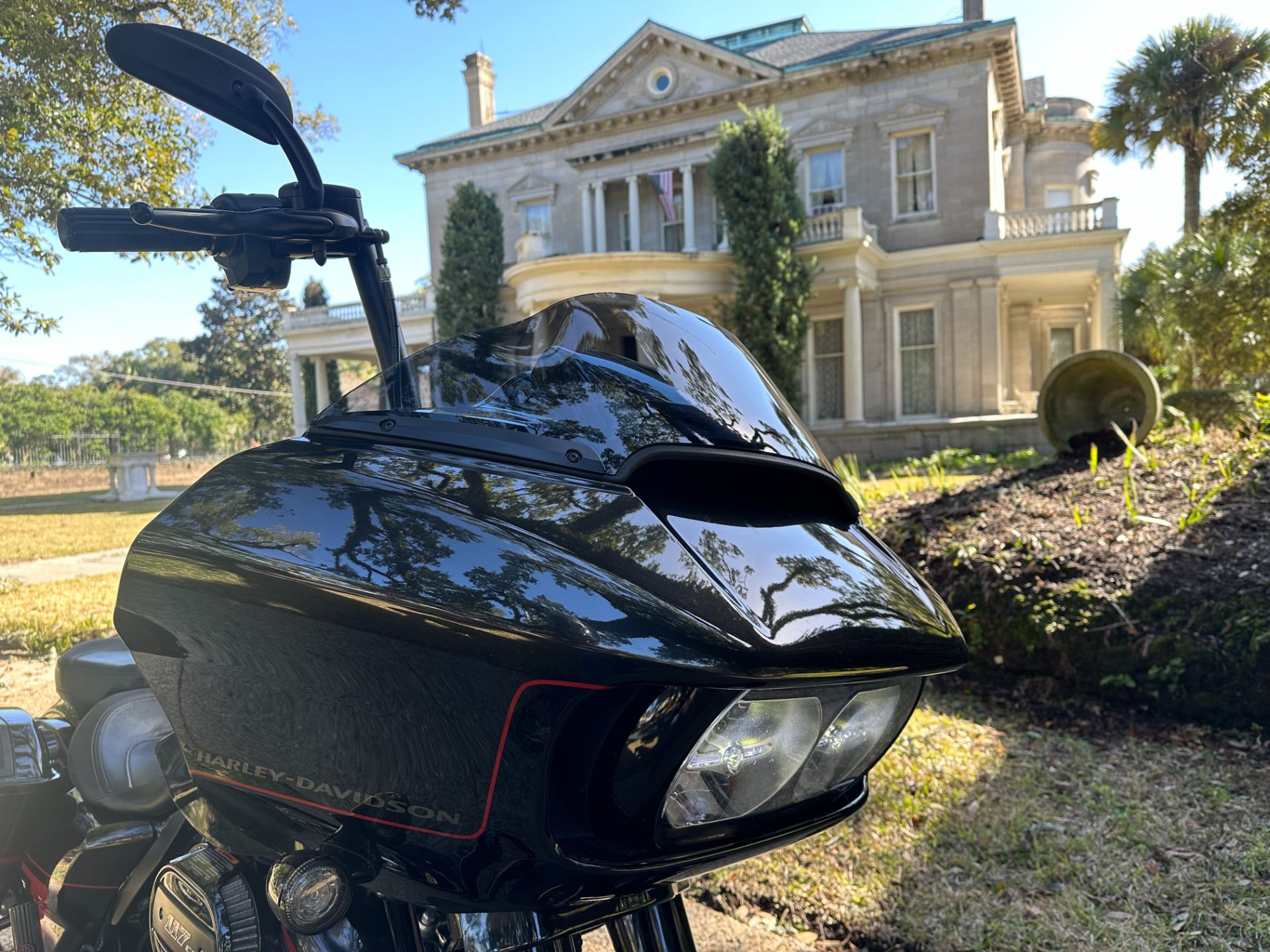 2018 Harley-Davidson CVO™ Road Glide® in Mobile, Alabama - Photo 4