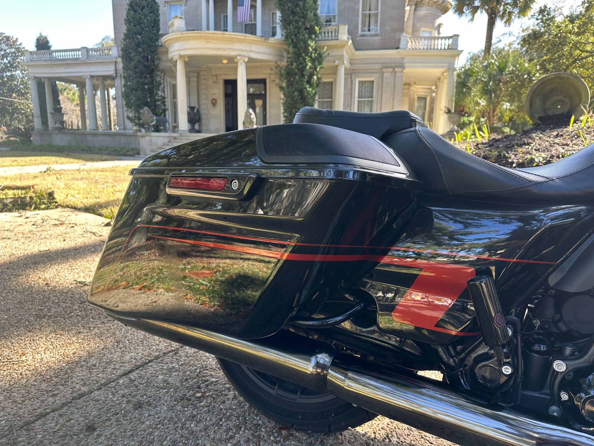 2018 Harley-Davidson CVO™ Road Glide® in Mobile, Alabama - Photo 7