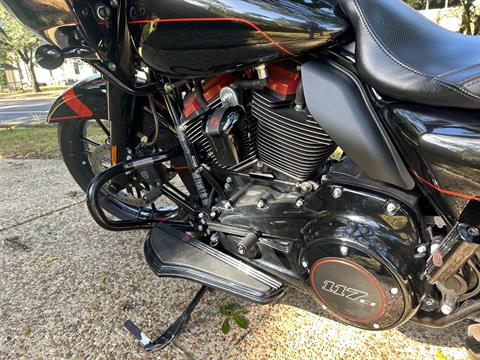 2018 Harley-Davidson CVO™ Road Glide® in Mobile, Alabama - Photo 11