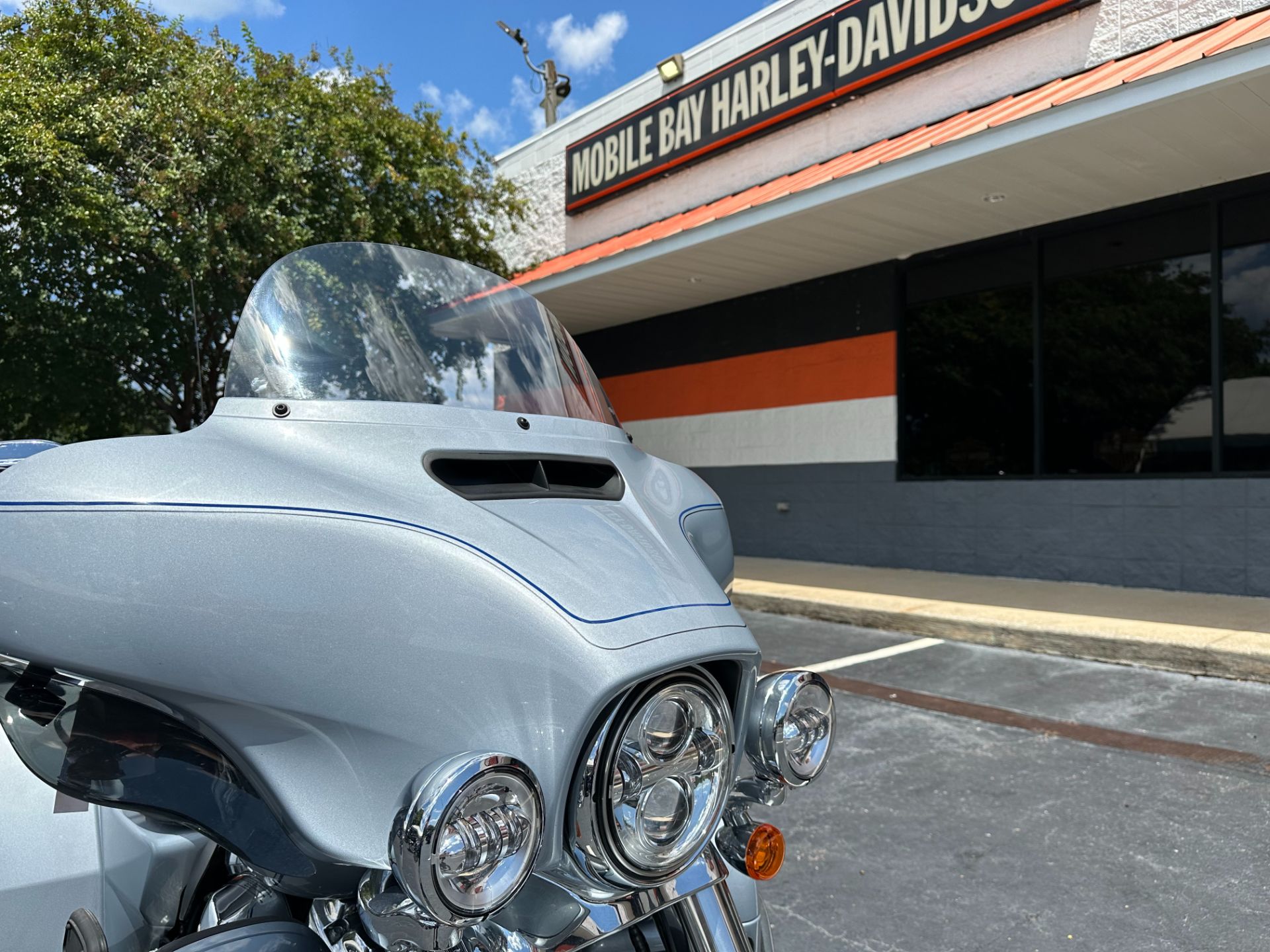 2023 Harley-Davidson Tri Glide® Ultra in Mobile, Alabama - Photo 2