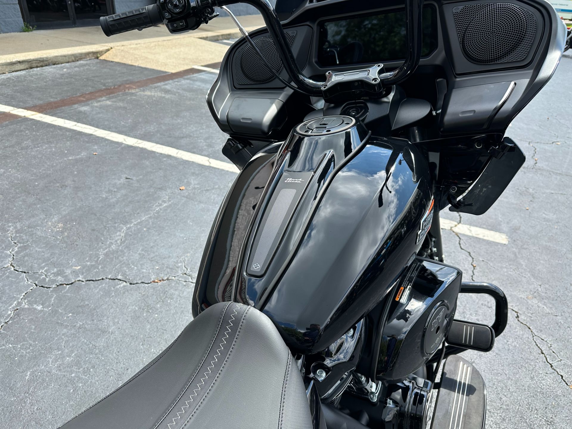 2024 Harley-Davidson Road Glide® in Mobile, Alabama - Photo 10