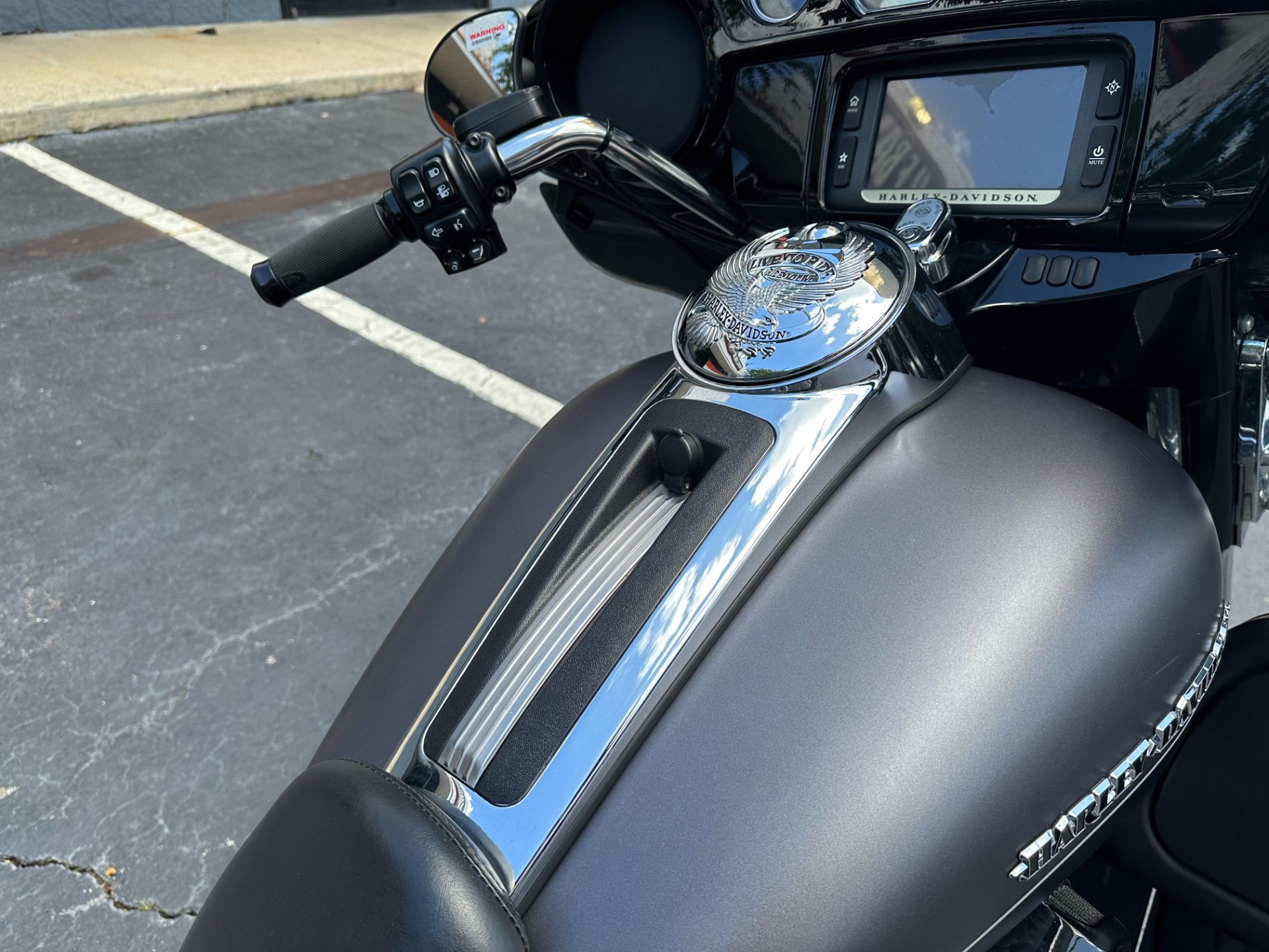 2017 Harley-Davidson Ultra Limited Low in Mobile, Alabama - Photo 12