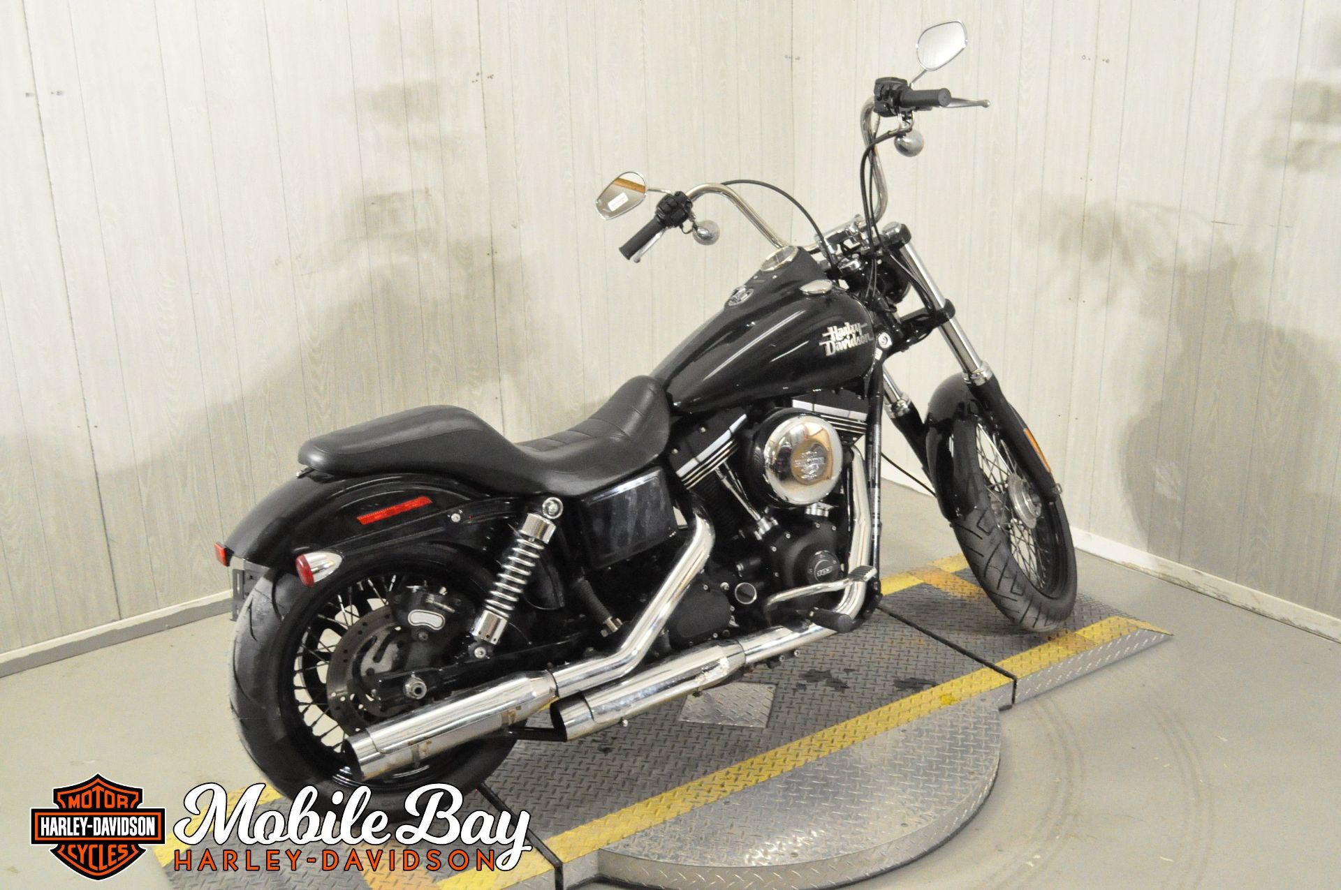 2015 Harley-Davidson Street Bob® in Mobile, Alabama - Photo 2