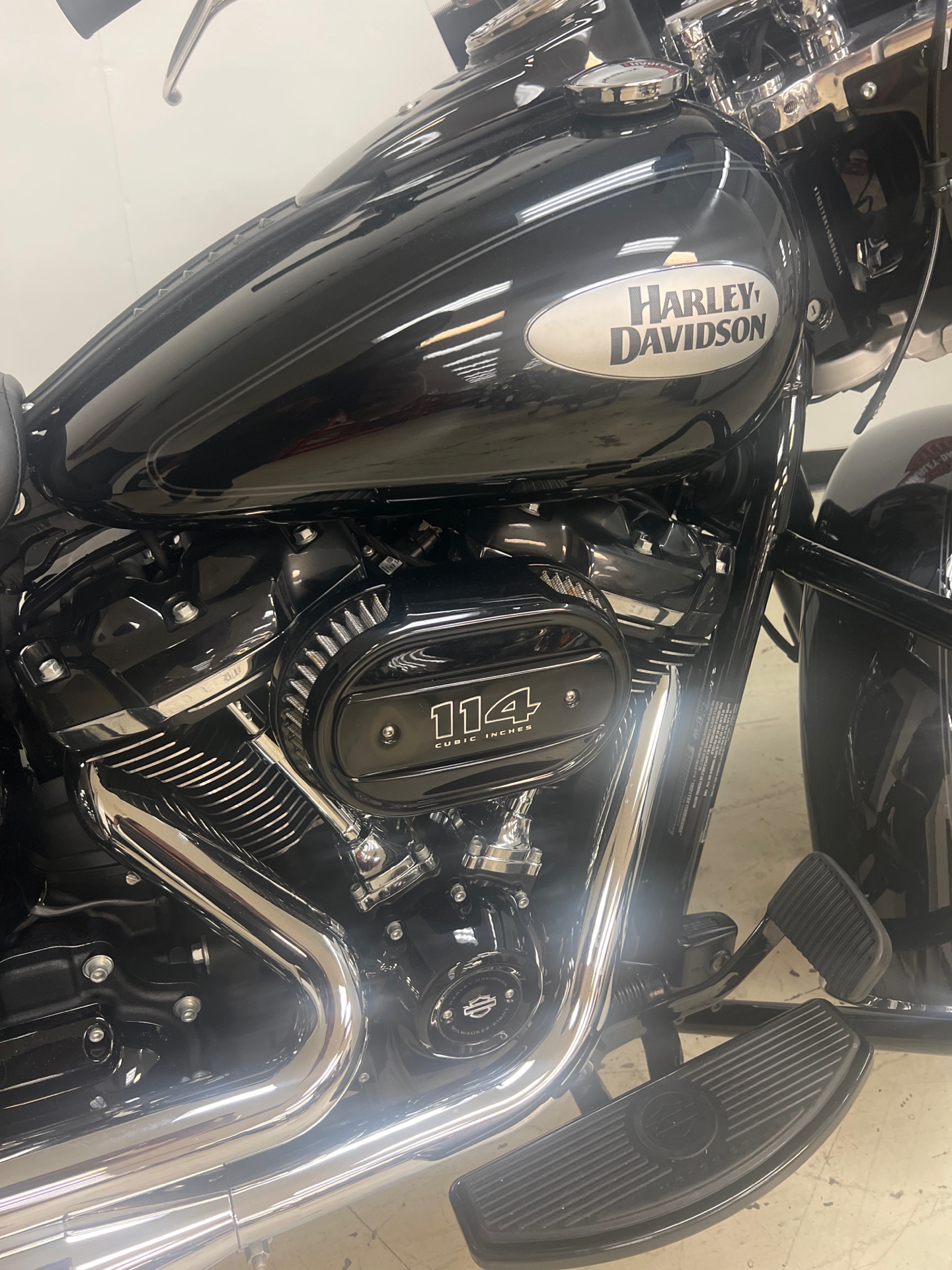 2021 Harley-Davidson Heritage Classic 114 in Mobile, Alabama - Photo 2