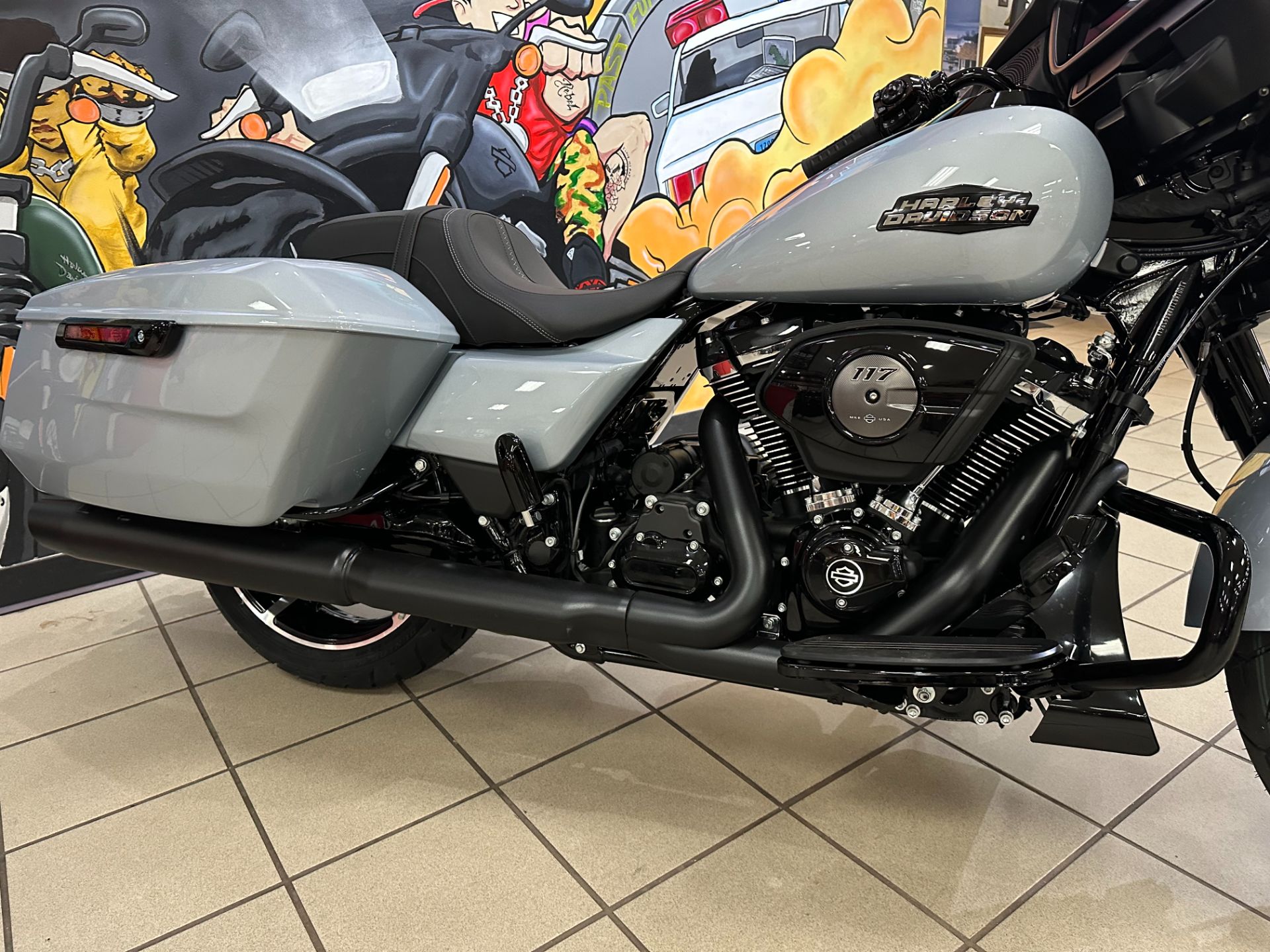 2024 Harley-Davidson Street Glide® in Mobile, Alabama - Photo 8