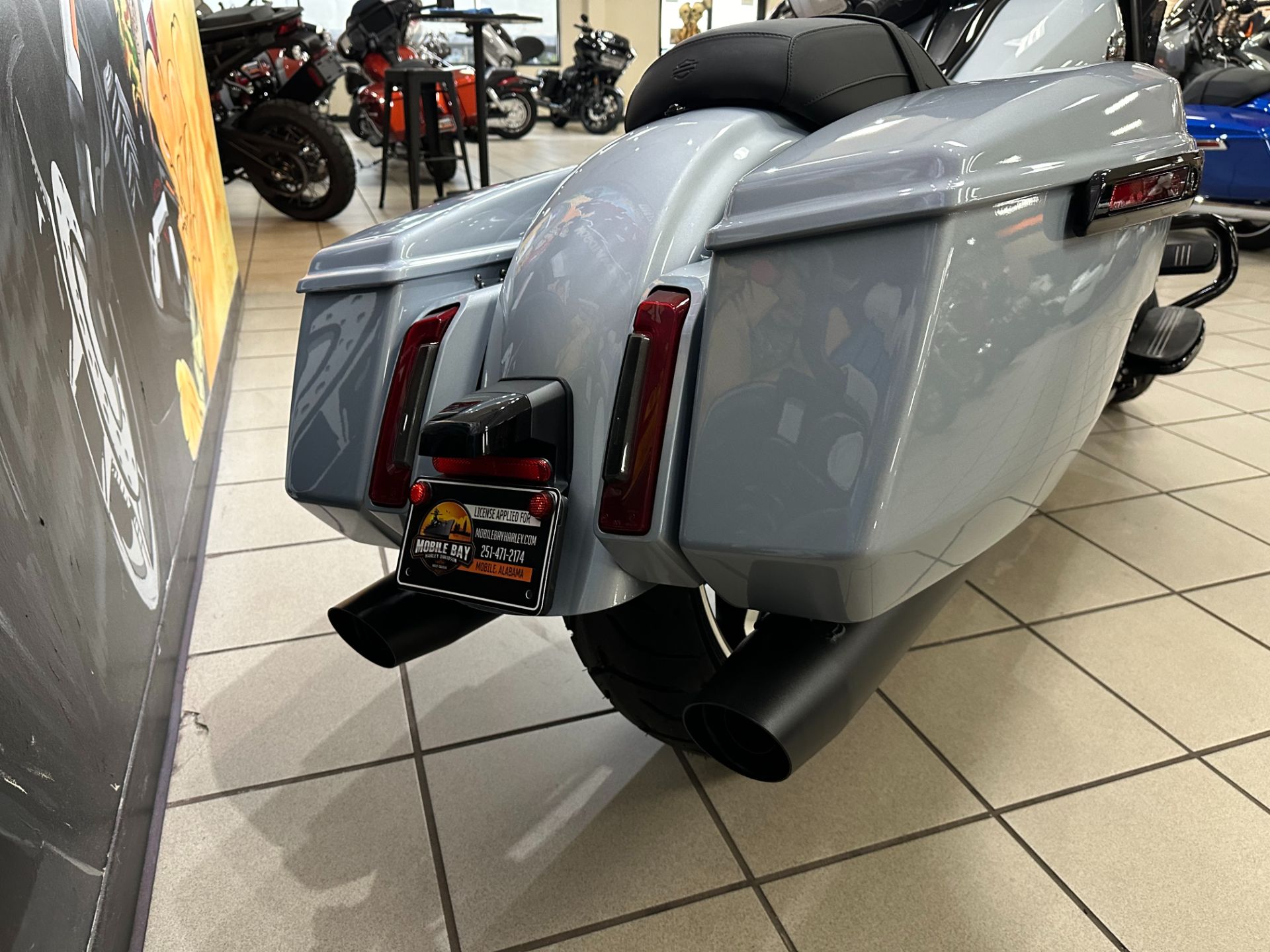 2024 Harley-Davidson Street Glide® in Mobile, Alabama - Photo 9