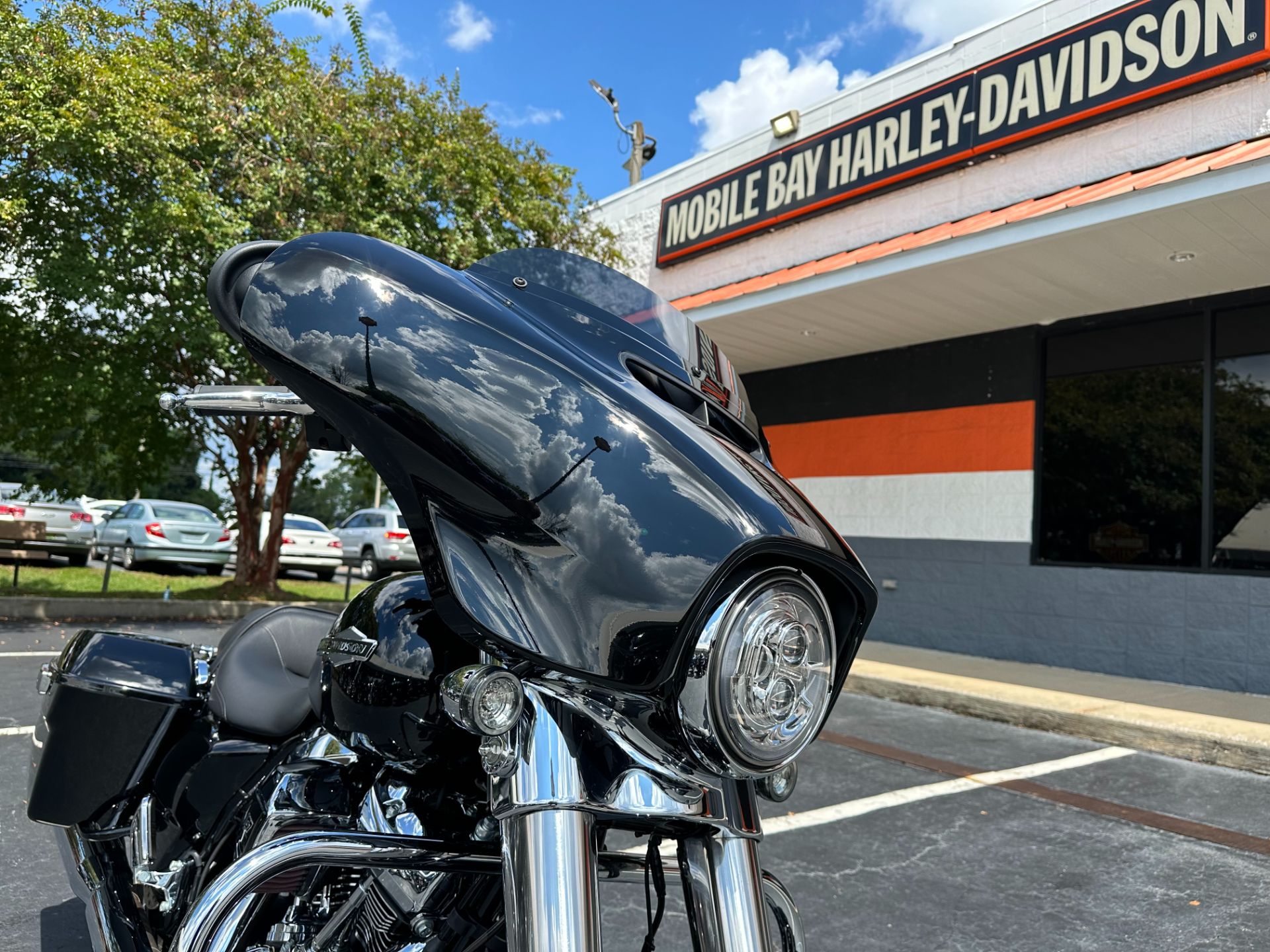 2023 Harley-Davidson Street Glide® in Mobile, Alabama - Photo 2