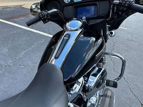 2023 Harley-Davidson Street Glide® in Mobile, Alabama - Photo 9