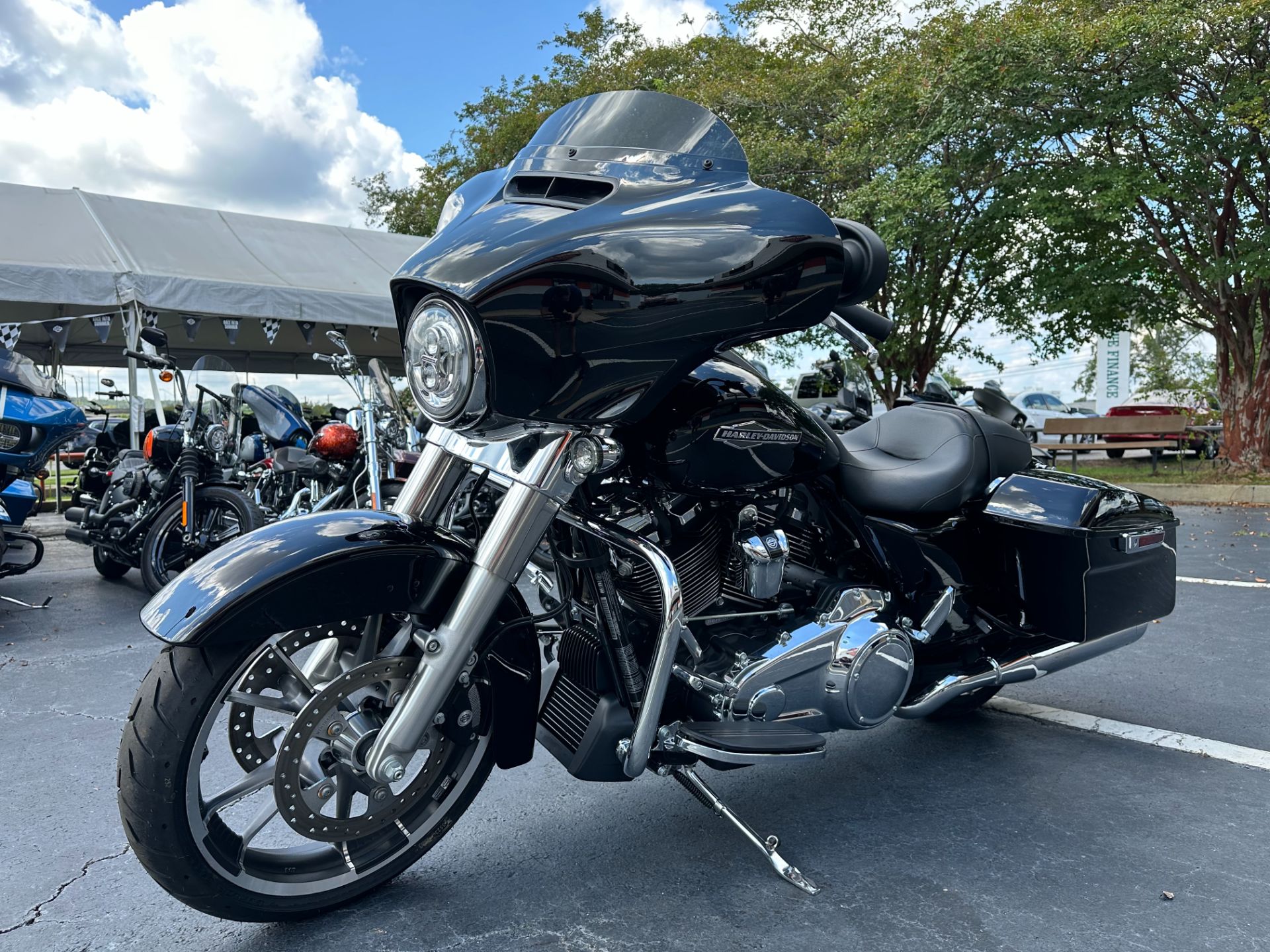 2023 Harley-Davidson Street Glide® in Mobile, Alabama - Photo 12