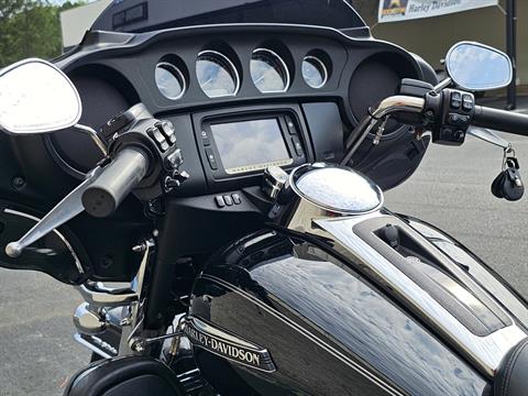 2015 Harley-Davidson Tri Glide® Ultra in Columbus, Georgia - Photo 14