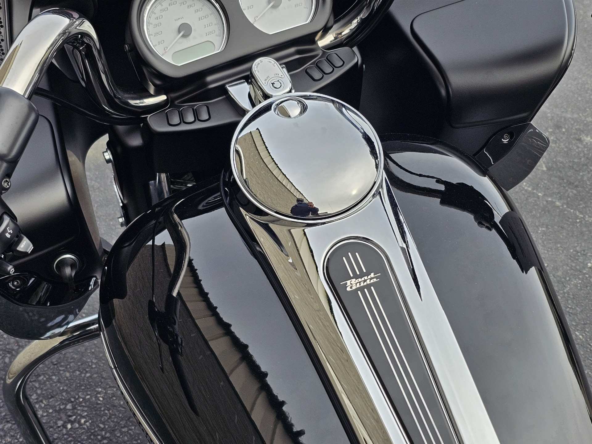2023 Harley-Davidson Road Glide® in Columbus, Georgia - Photo 10