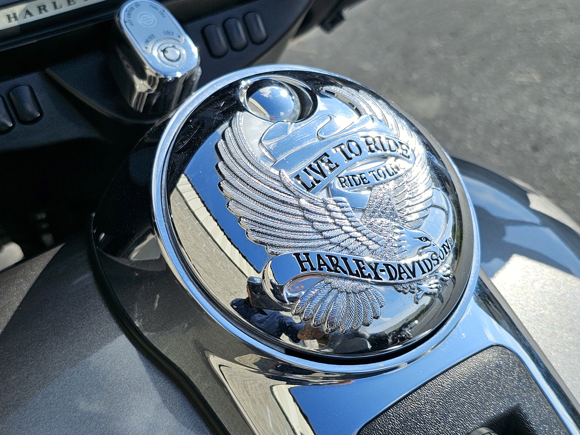 2016 Harley-Davidson Tri Glide® Ultra in Columbus, Georgia - Photo 12