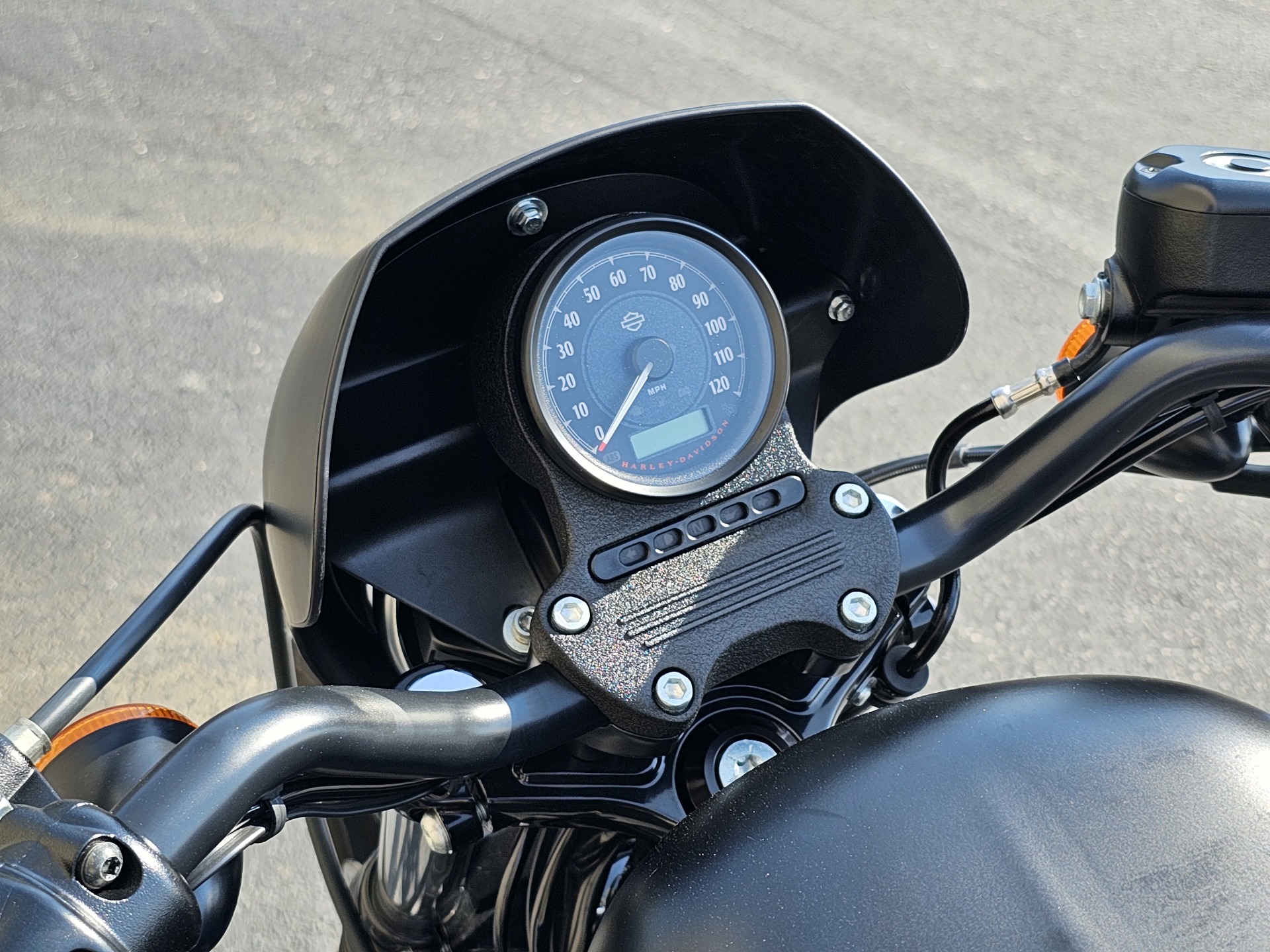 2022 Harley-Davidson Iron 883™ in Columbus, Georgia - Photo 9