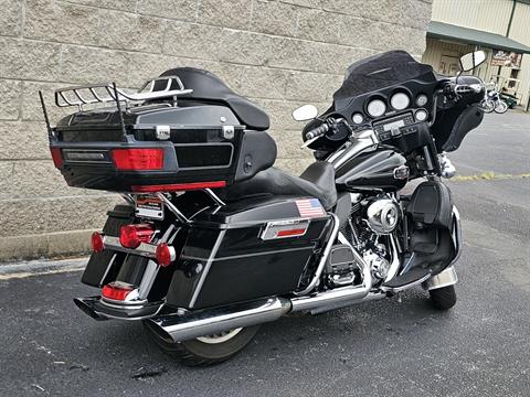 2010 Harley-Davidson Ultra Classic® Electra Glide® Peace Officer Special Edition in Columbus, Georgia - Photo 11