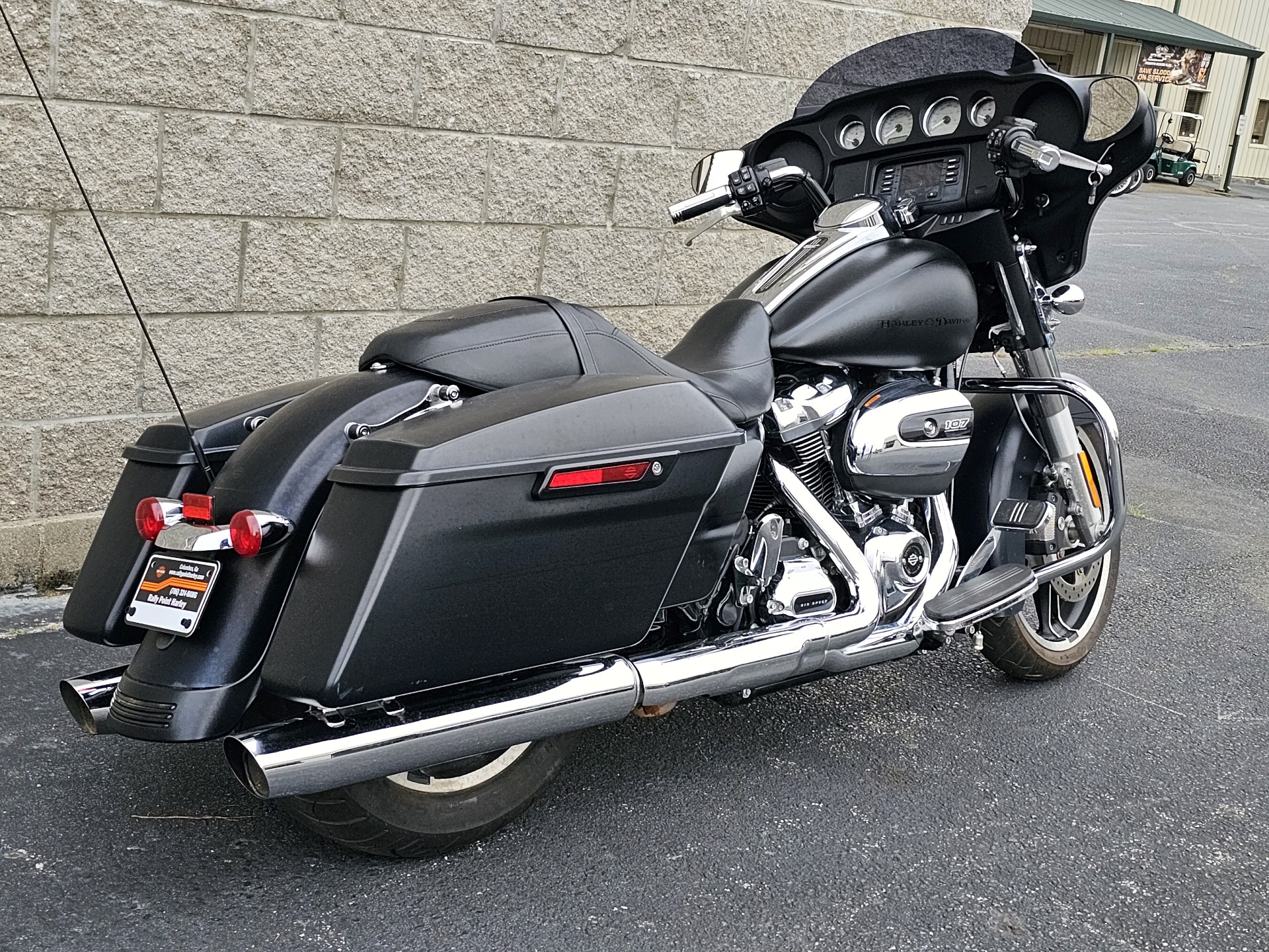 2017 Harley-Davidson Street Glide® in Columbus, Georgia - Photo 8