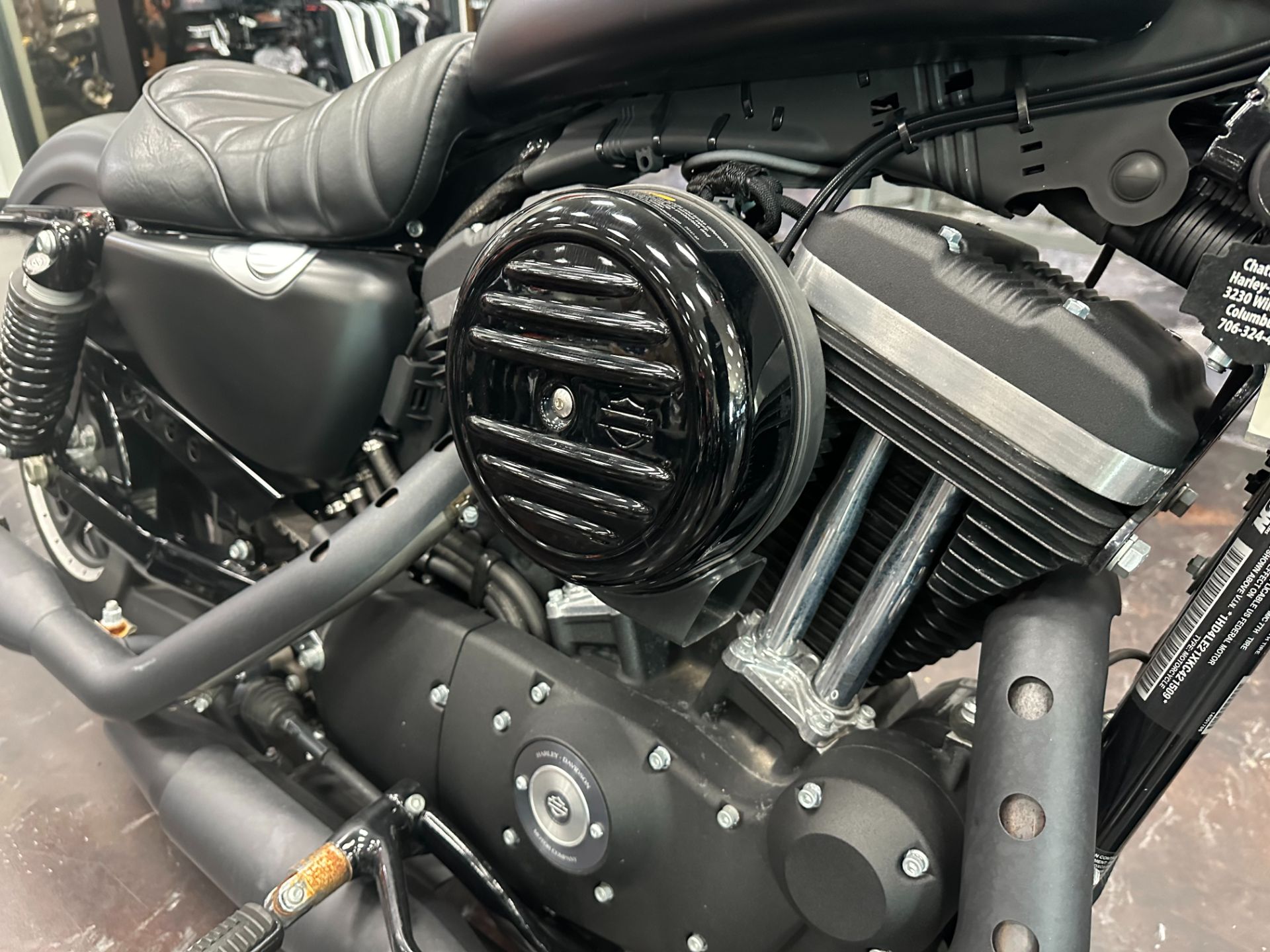 2019 Harley-Davidson Iron 883™ in Metairie, Louisiana - Photo 6